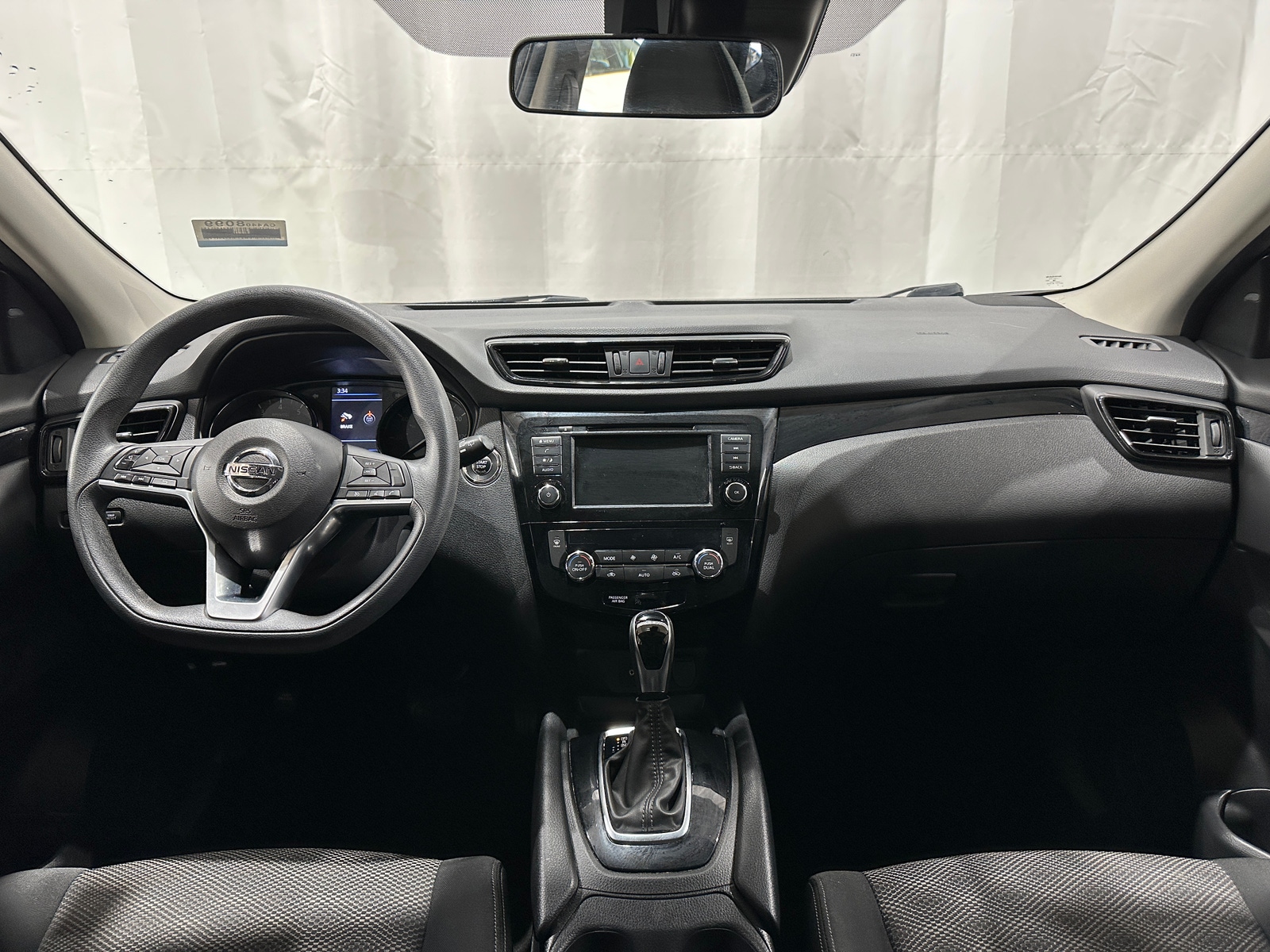 Thumbnail: 2020 Nissan Rogue Sport - 3