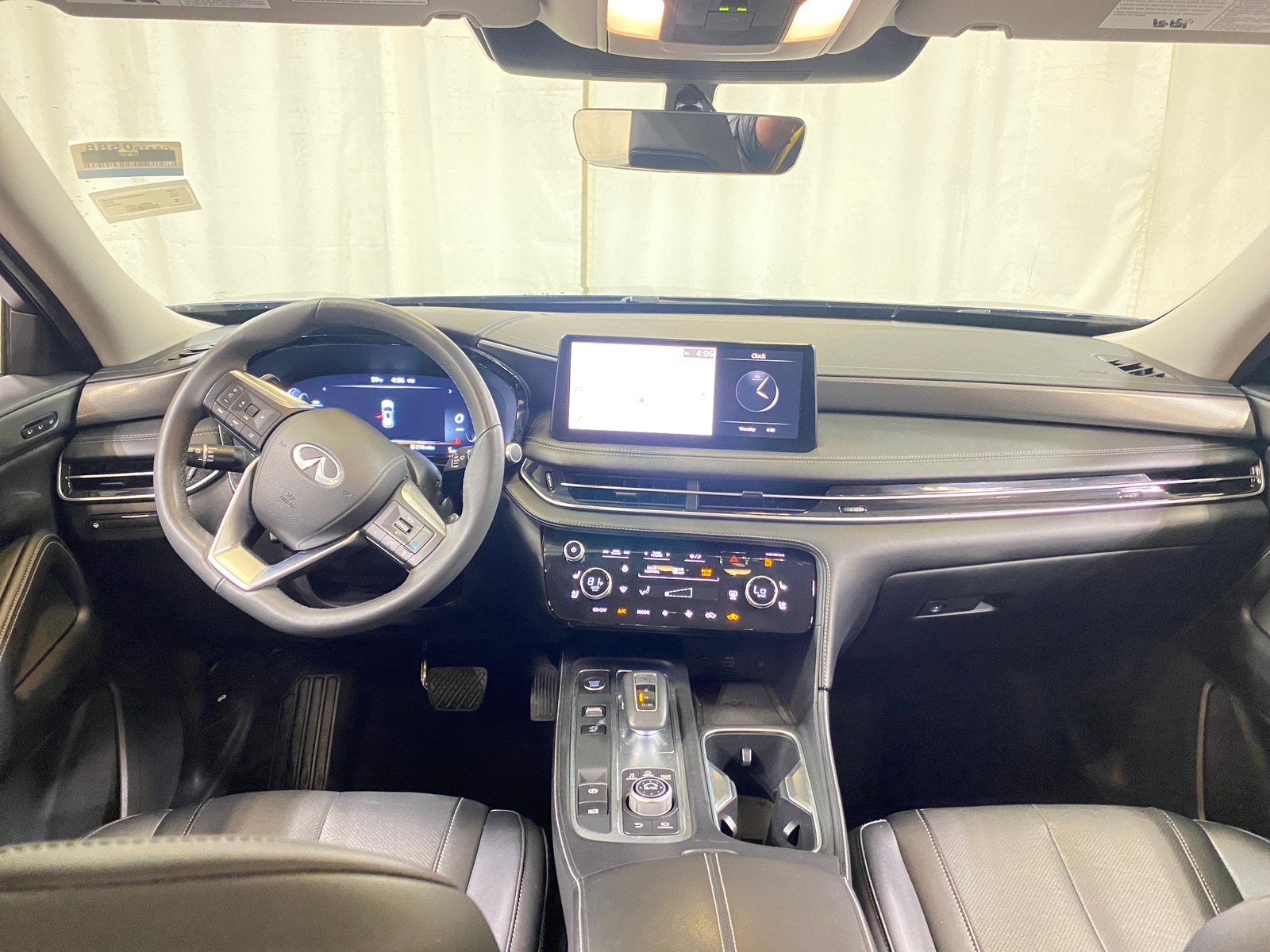 Thumbnail: 2024 INFINITI QX60 - 2