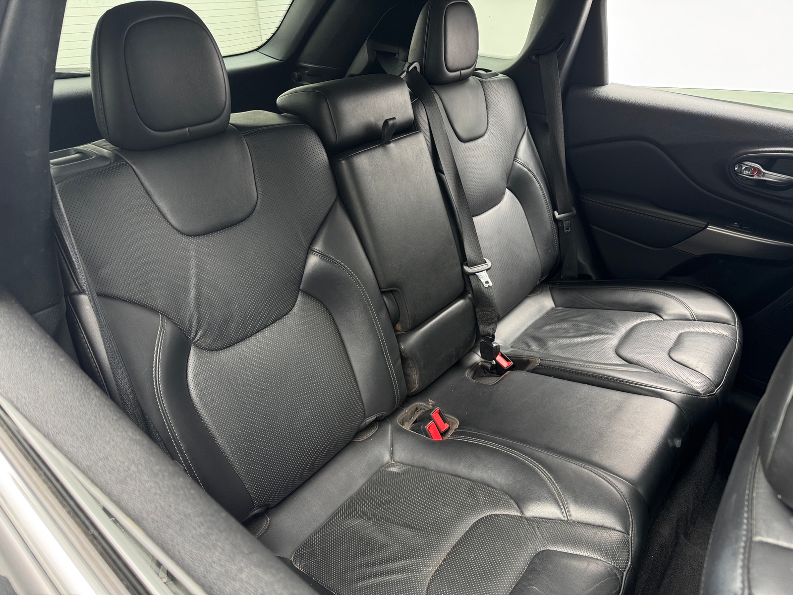 Thumbnail: 2021 Jeep Cherokee - 5