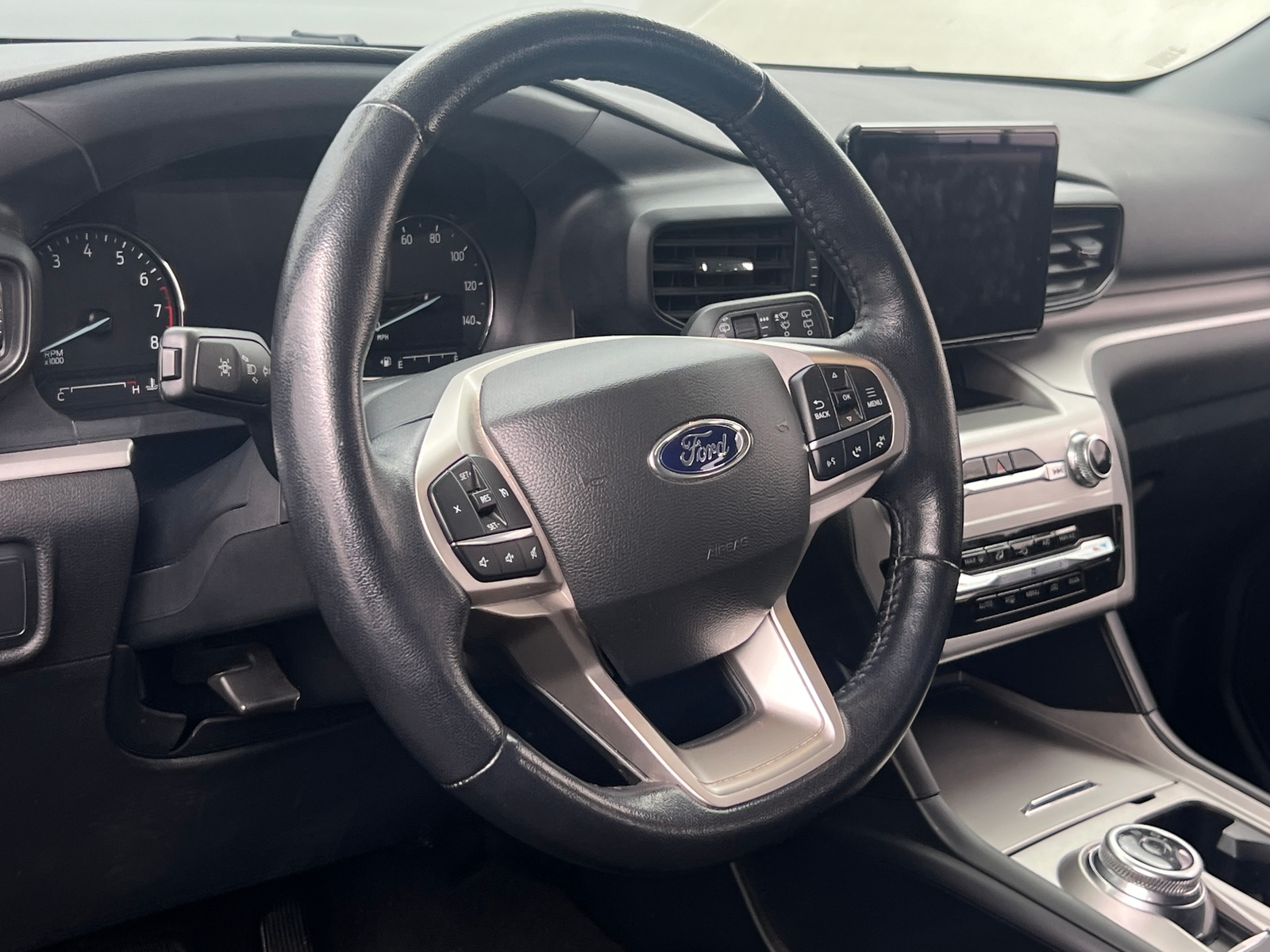 Thumbnail: 2022 Ford Explorer - 4