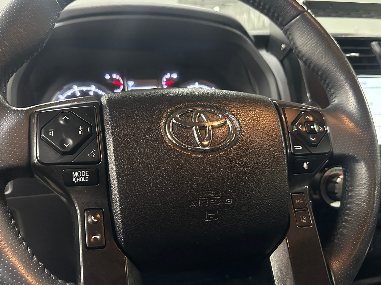 Thumbnail: 2022 Toyota 4Runner - 4
