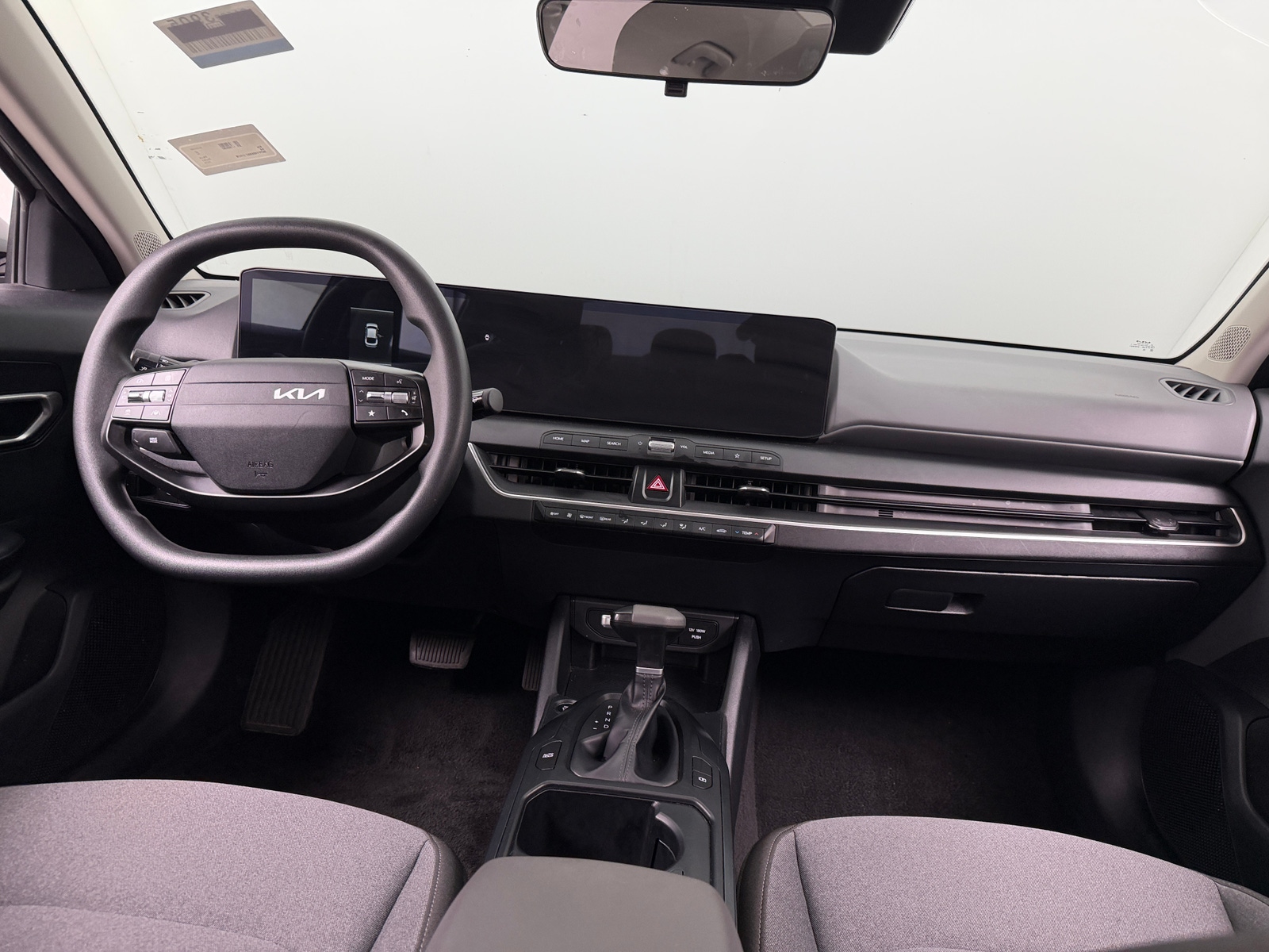 Thumbnail: 2025 Kia K4 - 3