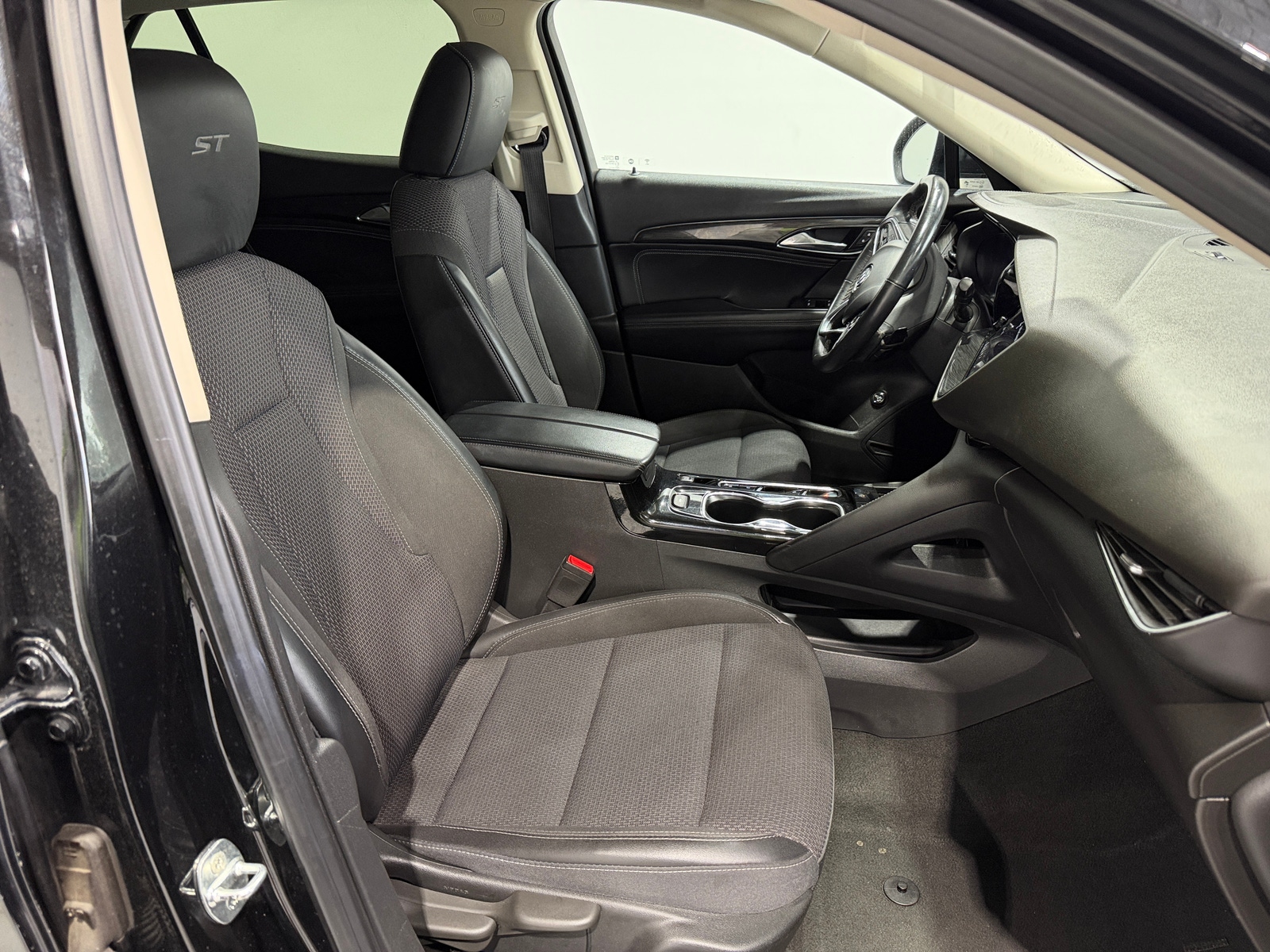 Thumbnail: 2023 Buick Envision - 2