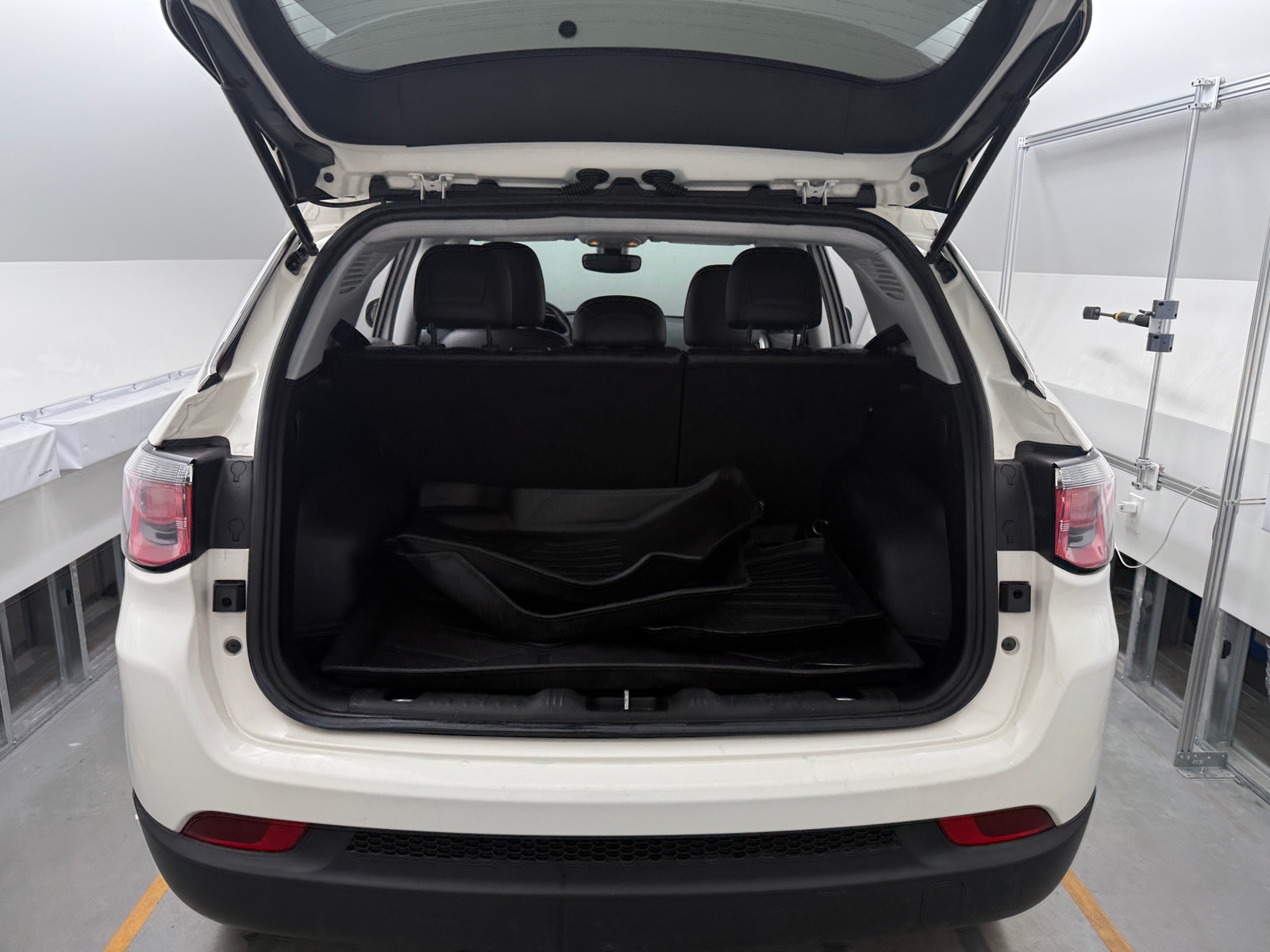 Thumbnail: 2019 Jeep Compass - 7