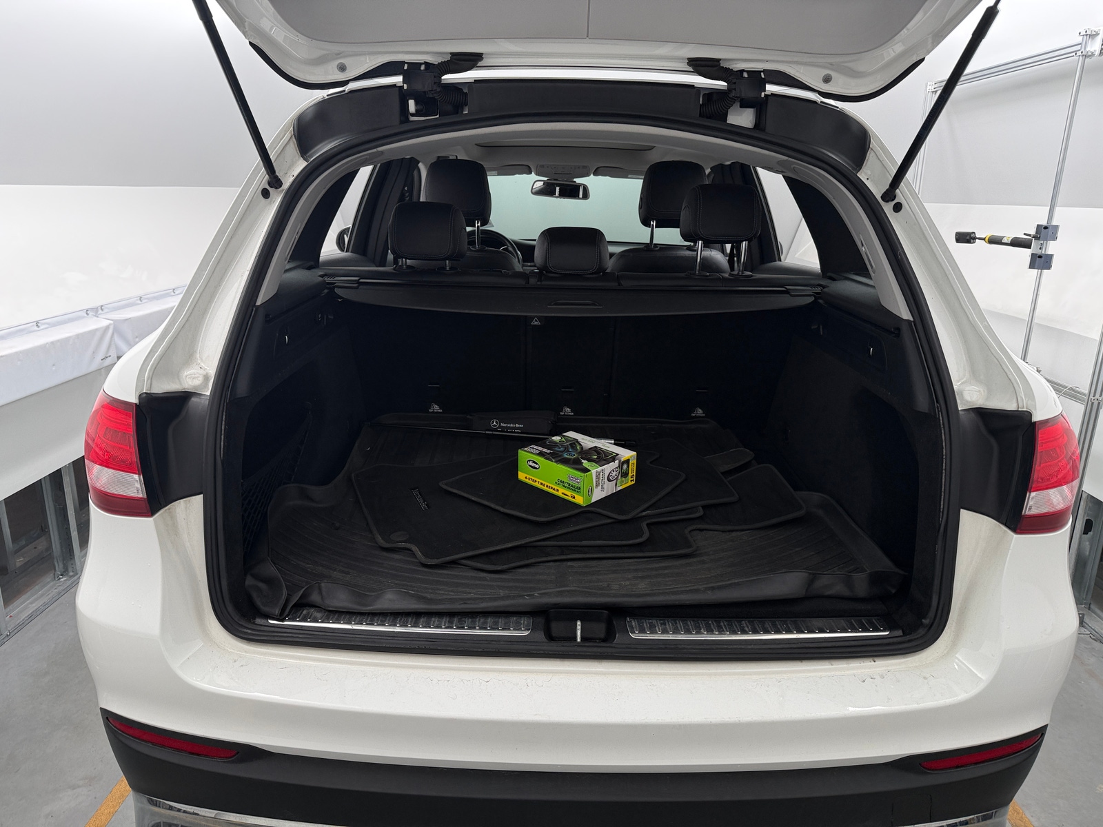 Thumbnail: 2016 Mercedes-Benz GLC - 6