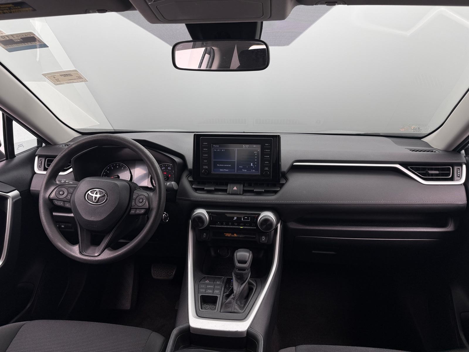 Thumbnail: 2019 Toyota RAV4 - 3