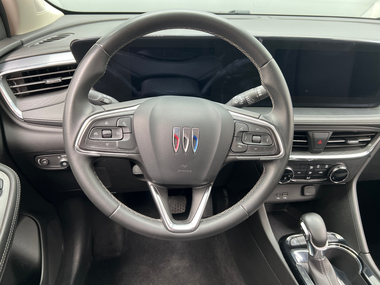 Thumbnail: 2025 Buick Encore GX - 4