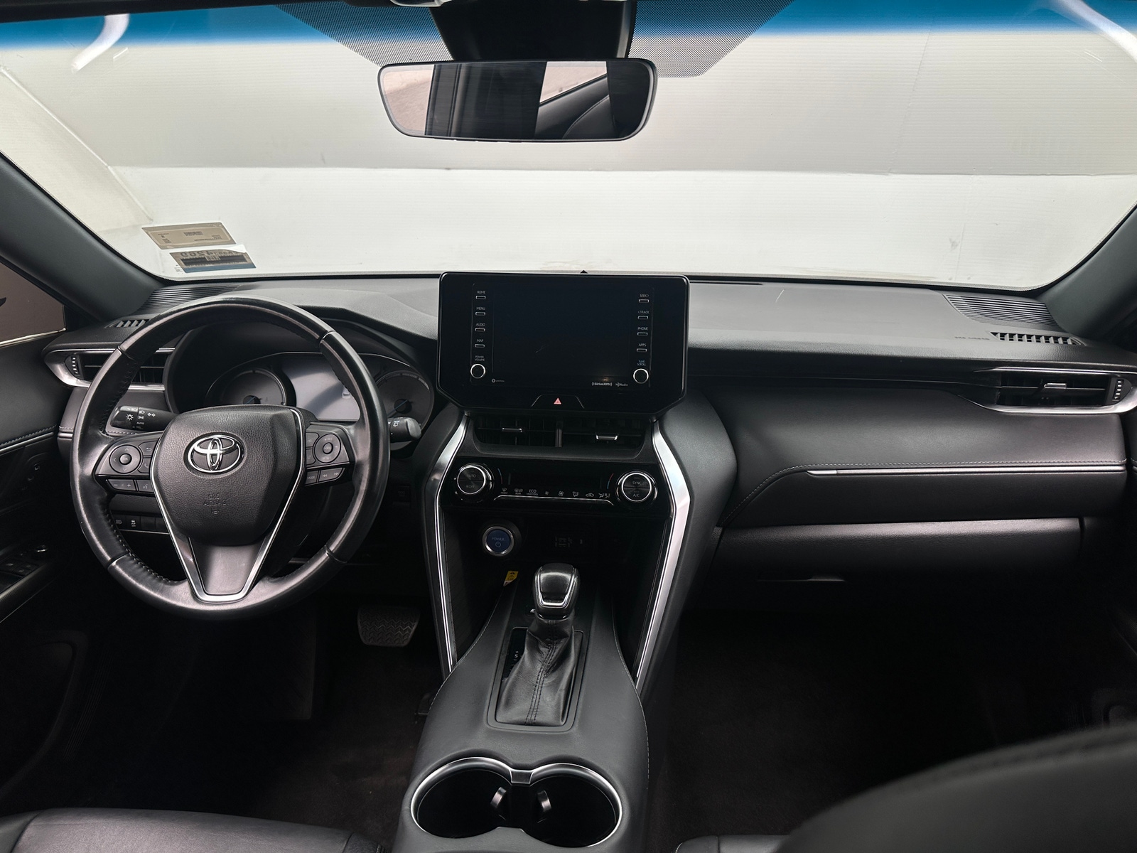 Thumbnail: 2022 Toyota Venza - 3