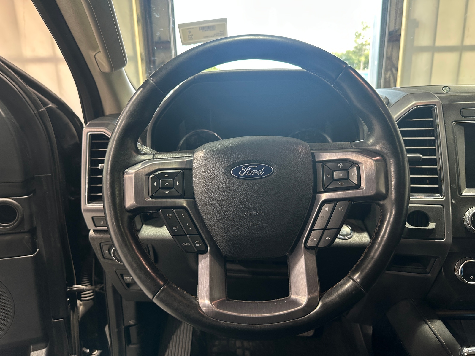 Thumbnail: 2020 Ford Expedition - 4