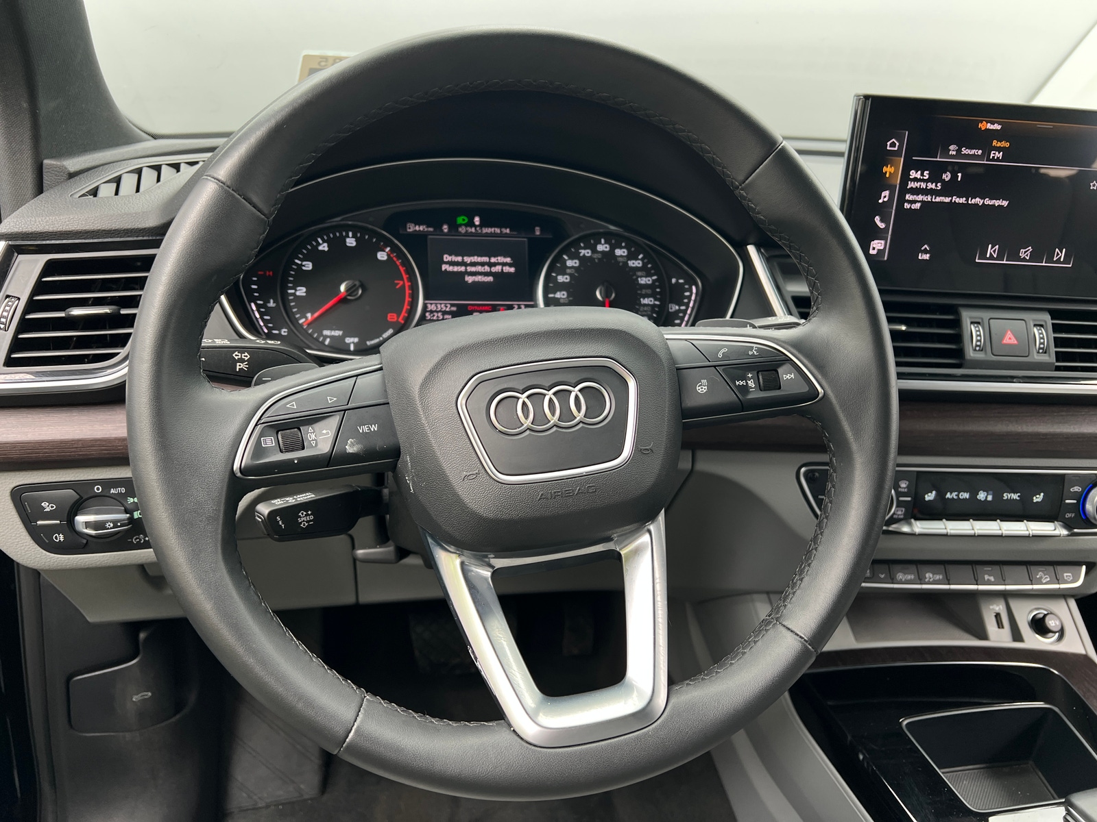 Thumbnail: 2022 Audi Q5 - 4