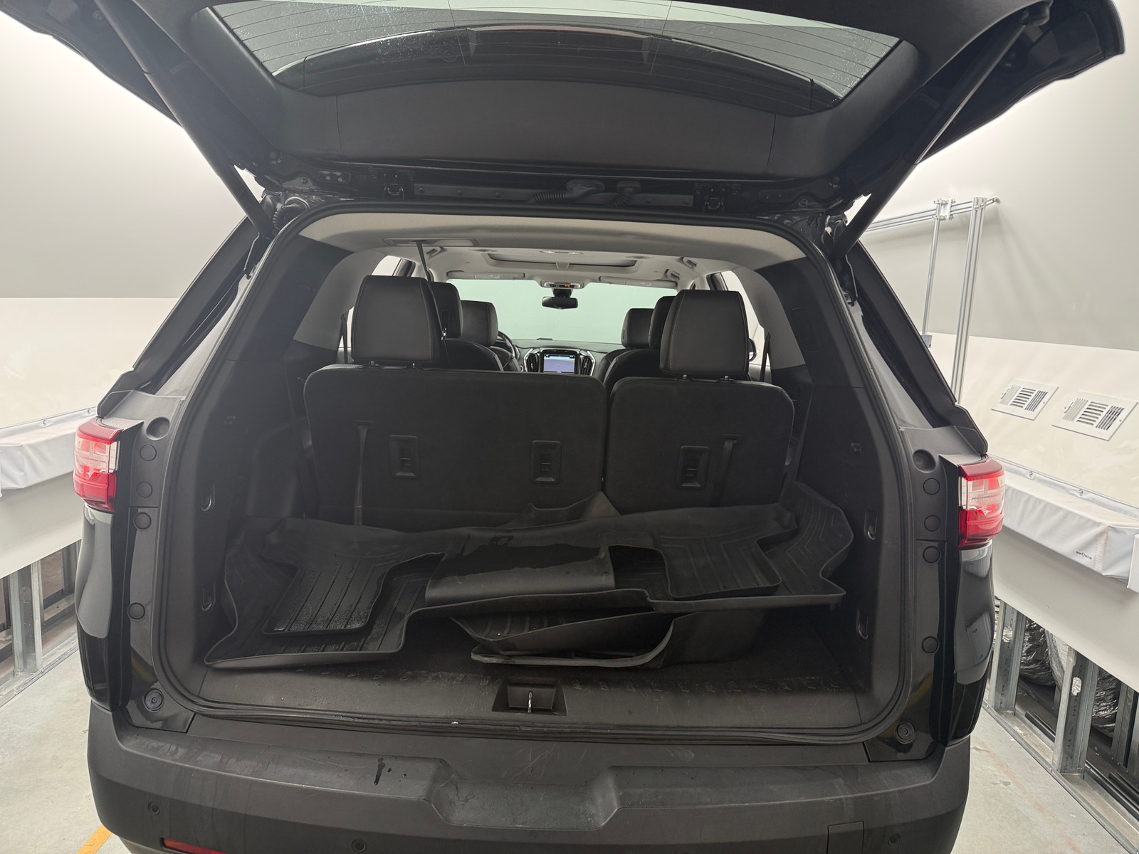 Thumbnail: 2018 Chevrolet Traverse - 6