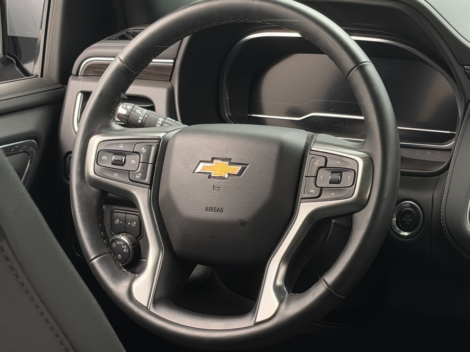 Thumbnail: 2023 Chevrolet Tahoe - 4