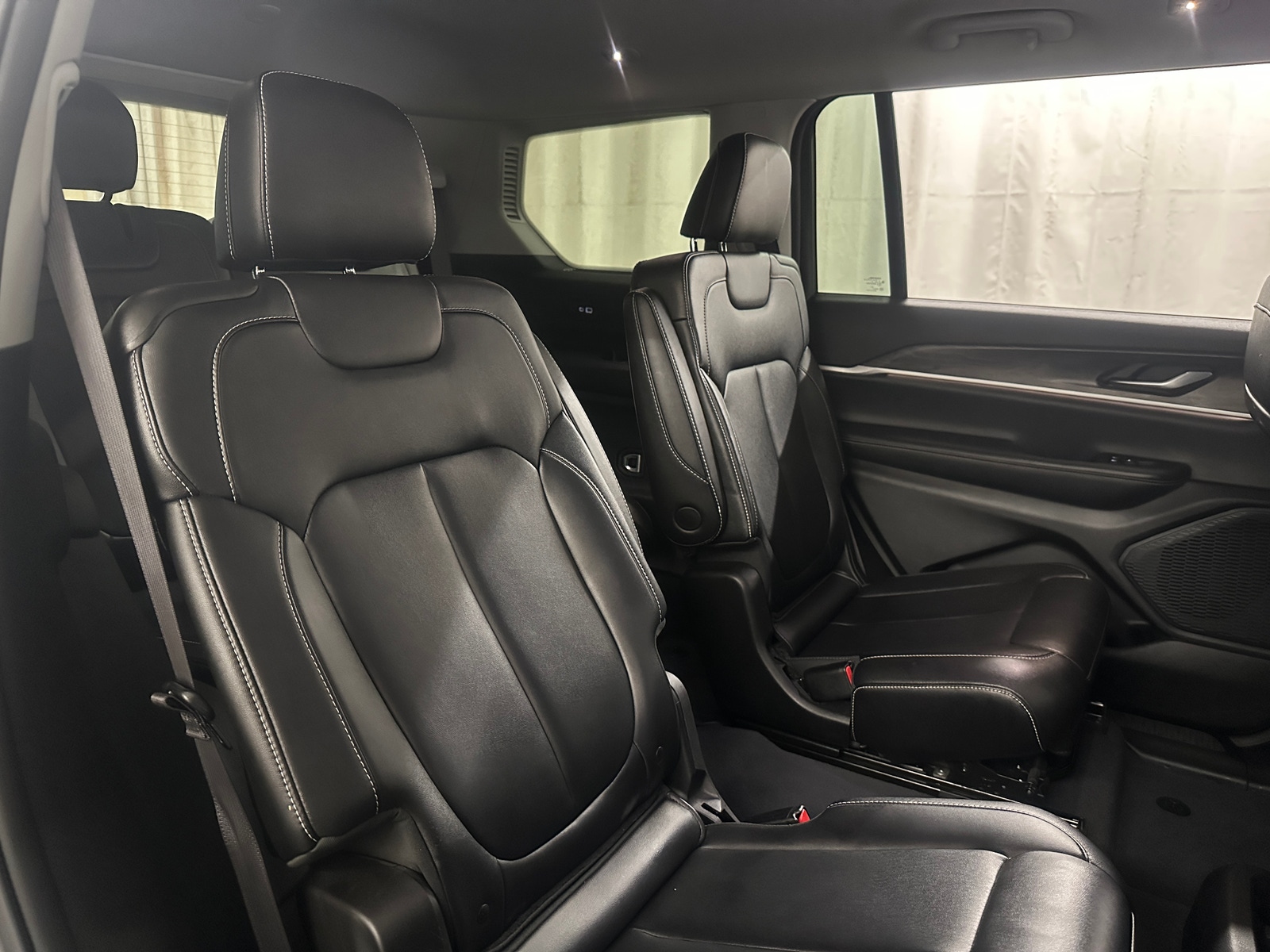 Thumbnail: 2023 Jeep Grand Cherokee L - 5