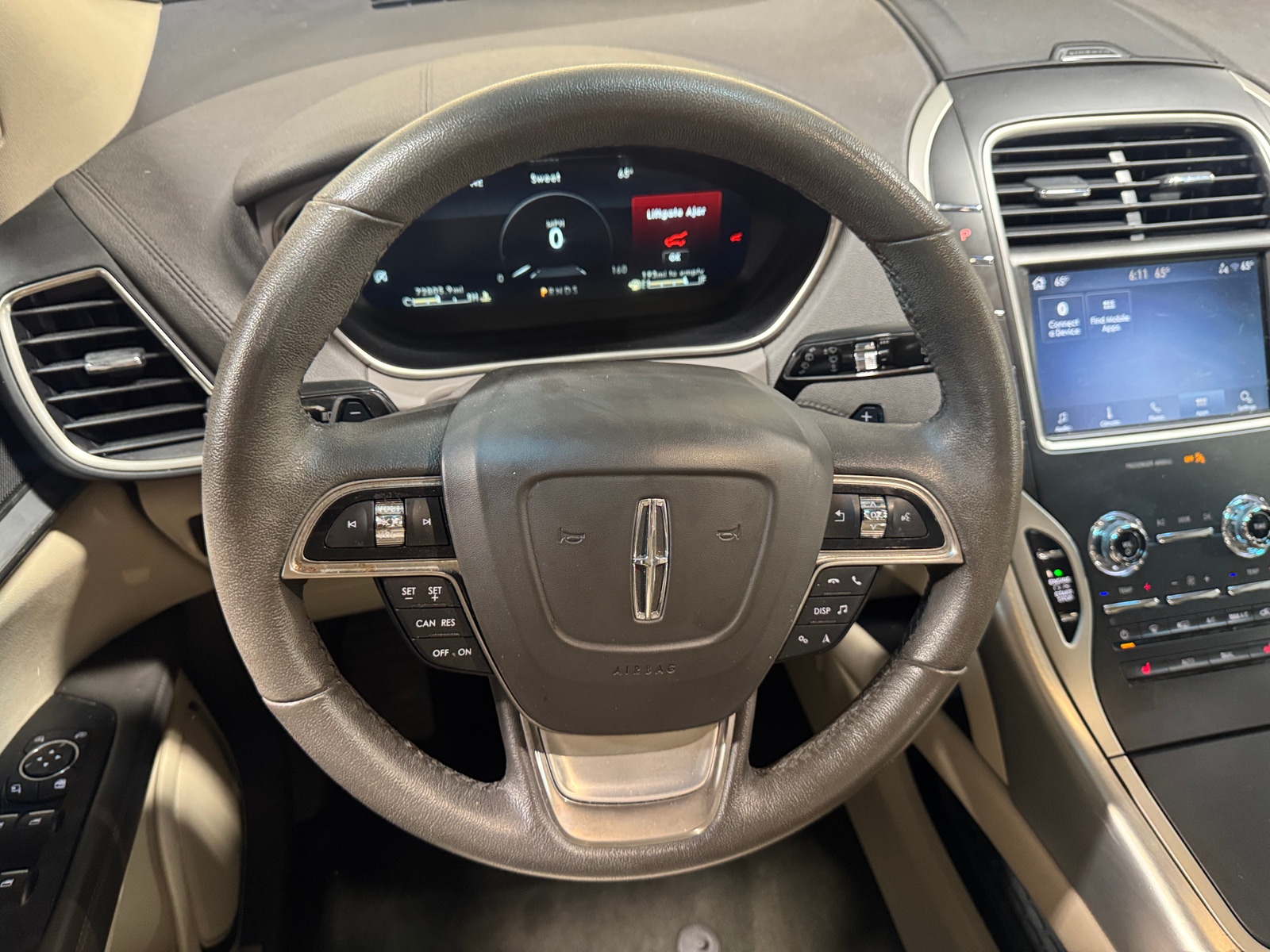 Thumbnail: 2020 Lincoln Nautilus - 4