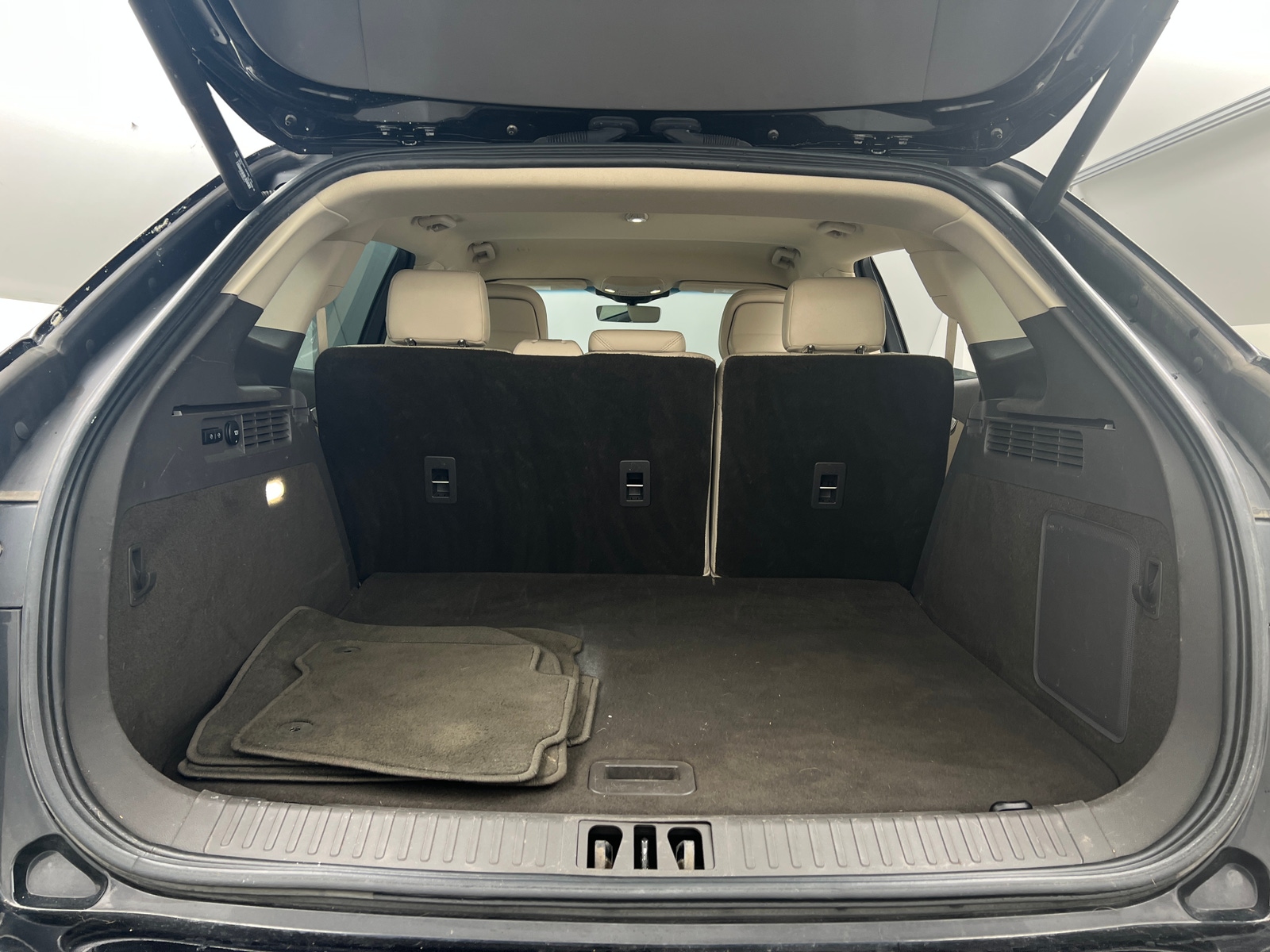 Thumbnail: 2020 Lincoln Nautilus - 6