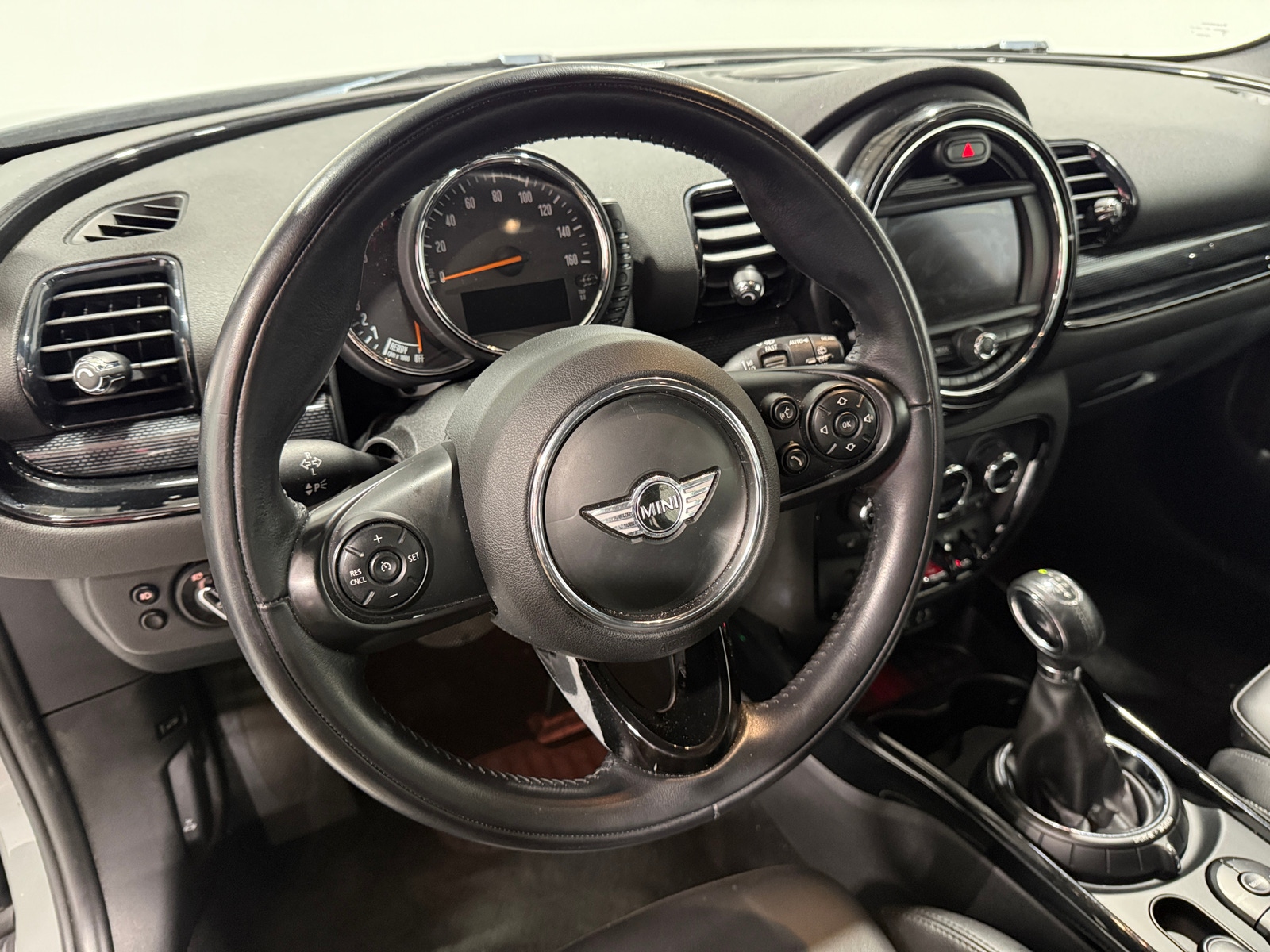 Thumbnail: 2016 MINI Cooper Clubman - 4