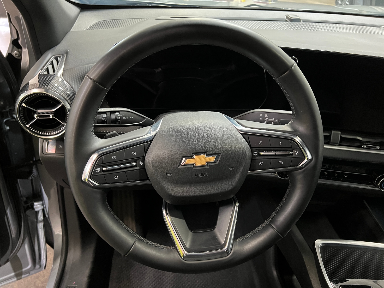 Thumbnail: 2025 Chevrolet Equinox - 5