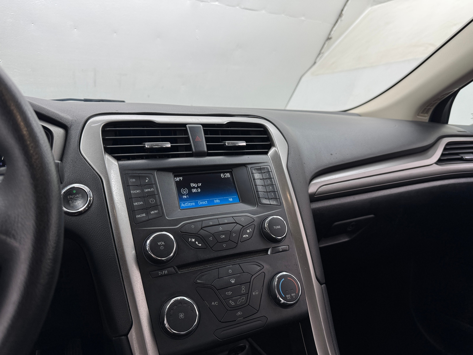 Thumbnail: 2017 Ford Fusion - 4