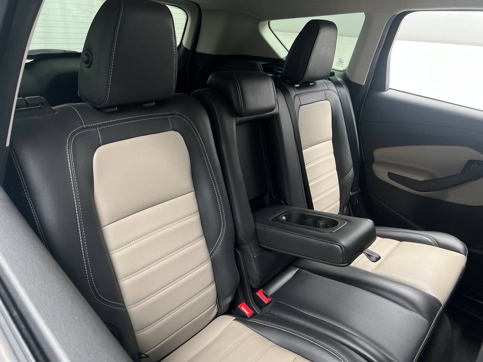 Thumbnail: 2019 Ford Escape - 6