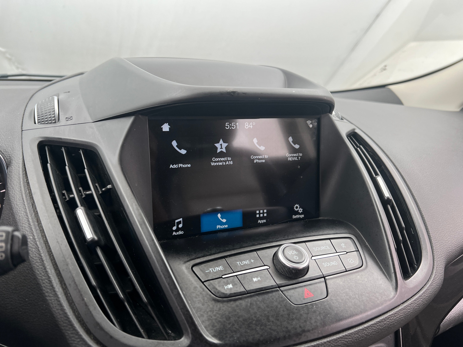 Thumbnail: 2019 Ford Escape - 4