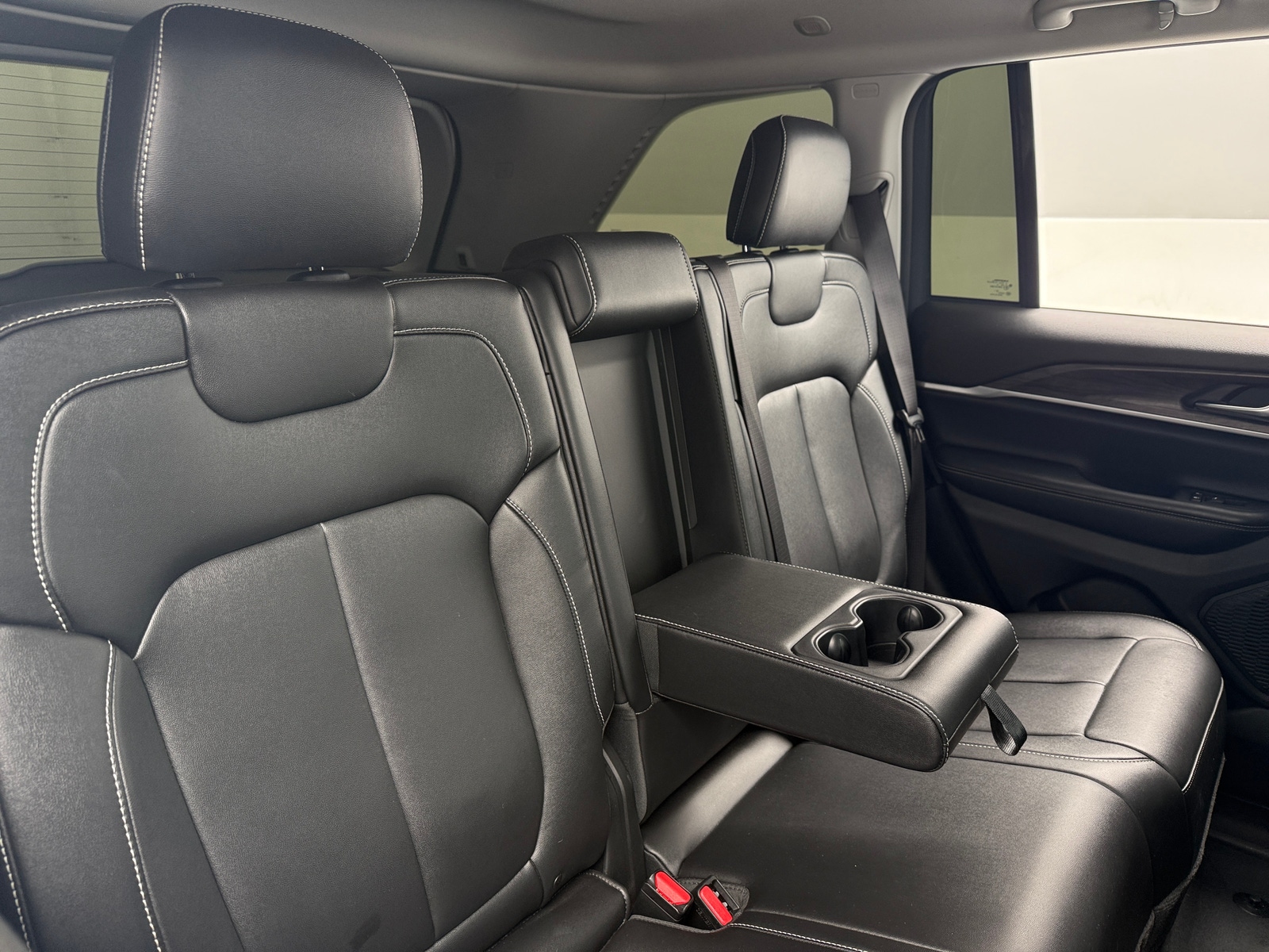Thumbnail: 2023 Jeep Grand Cherokee - 5