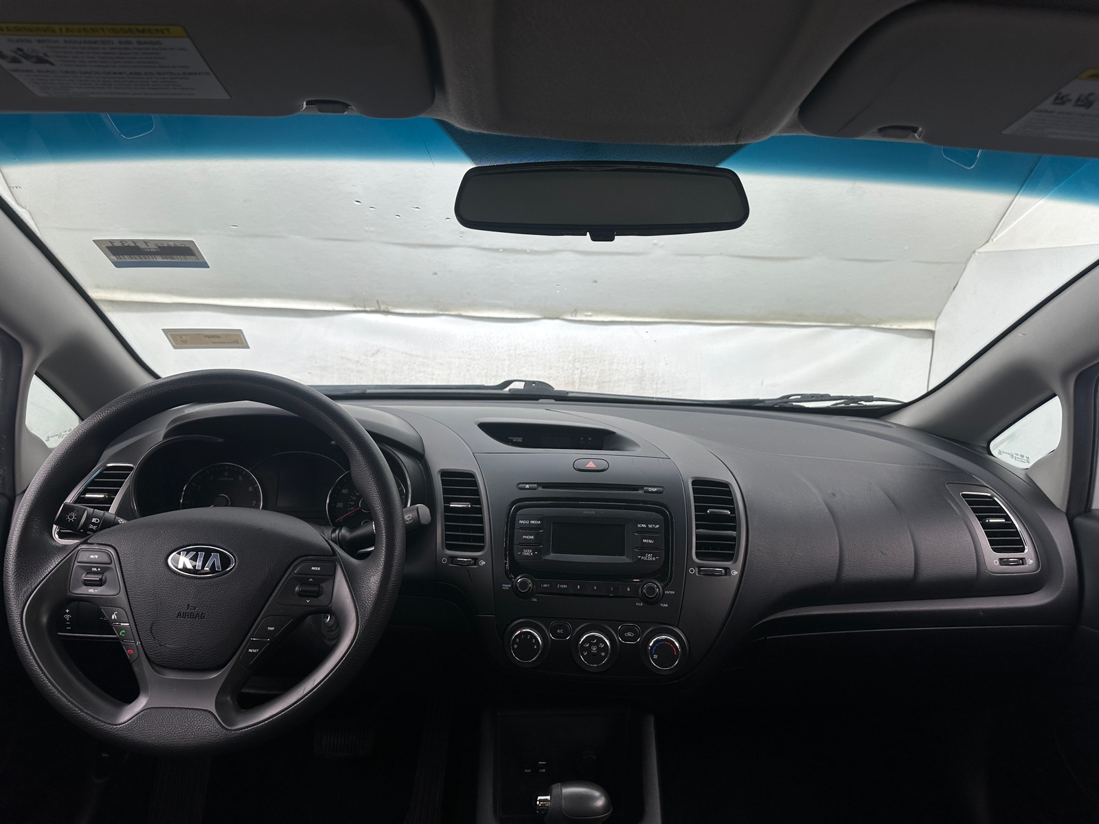 Thumbnail: 2017 Kia Forte - 3