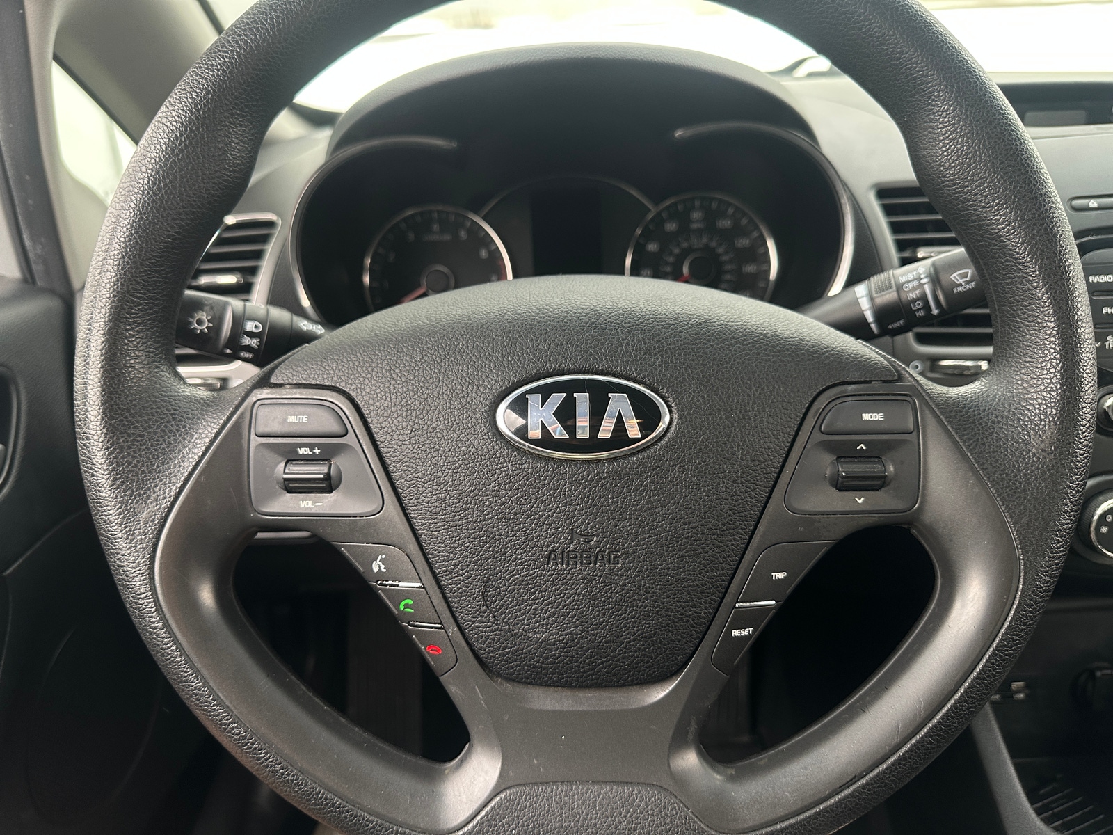 Thumbnail: 2017 Kia Forte - 5