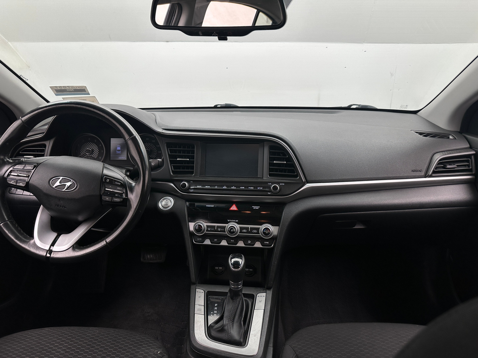 Thumbnail: 2019 Hyundai Elantra - 3