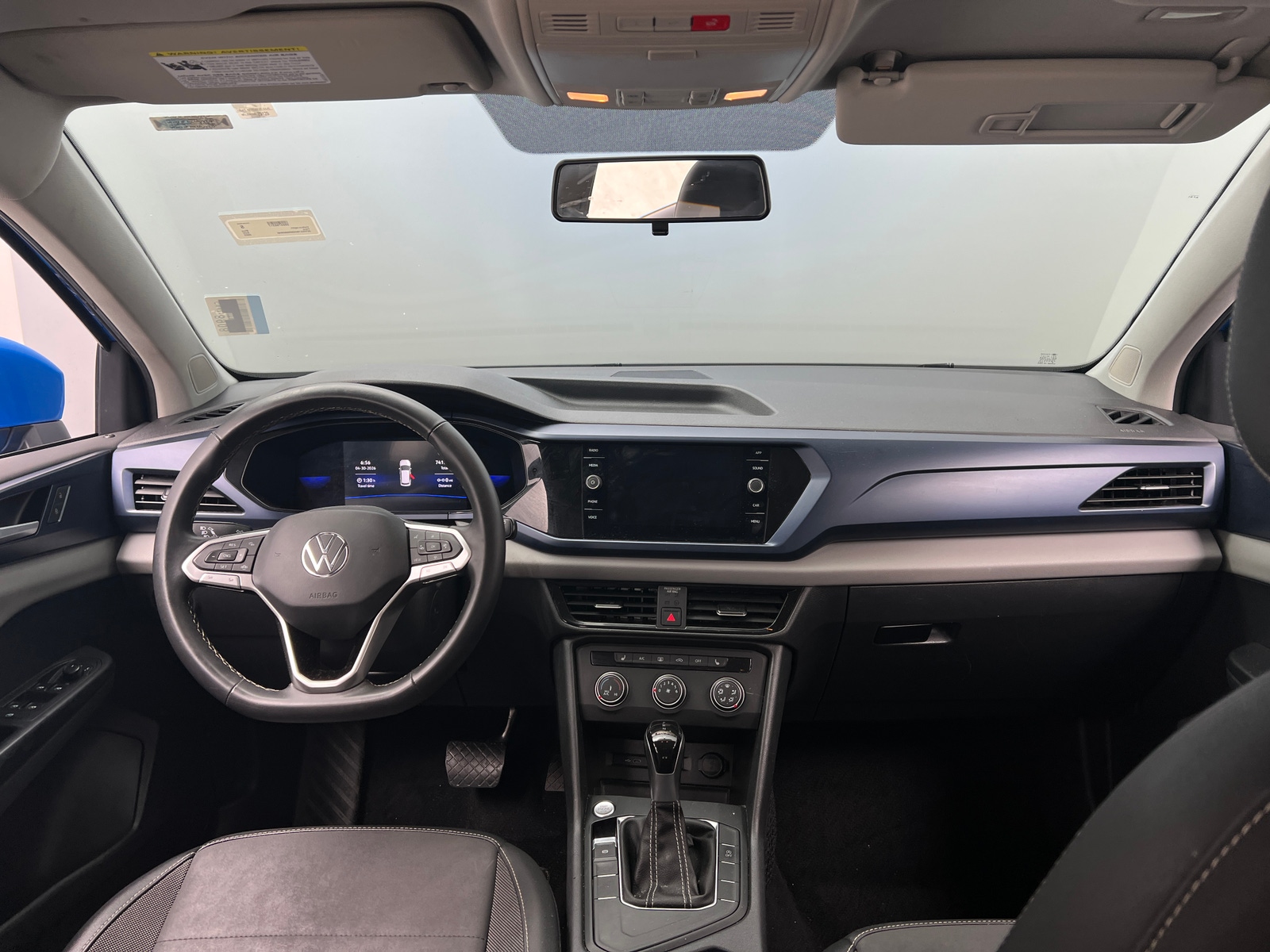Thumbnail: 2022 Volkswagen Taos - 3