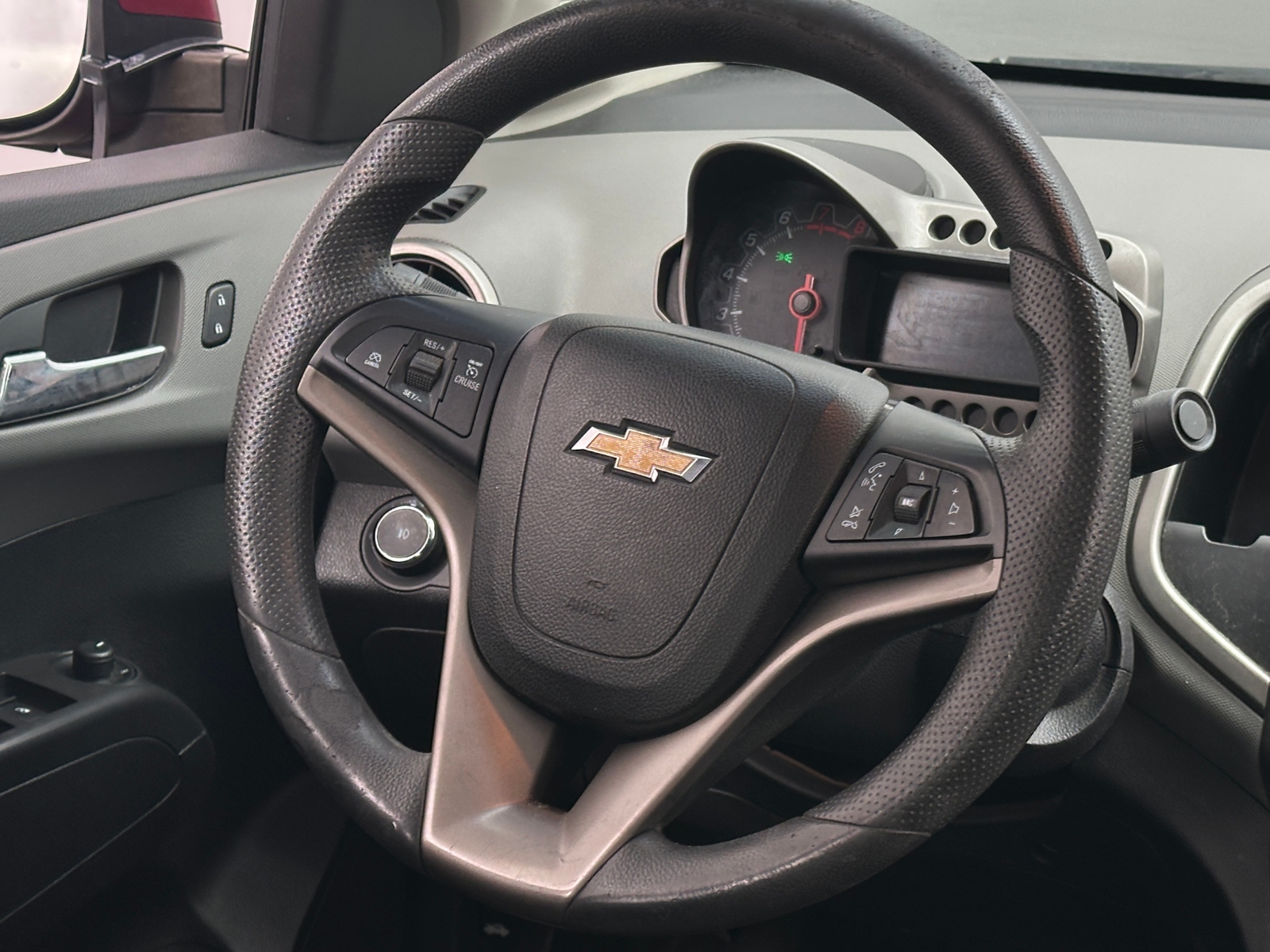 Thumbnail: 2014 Chevrolet Sonic - 5