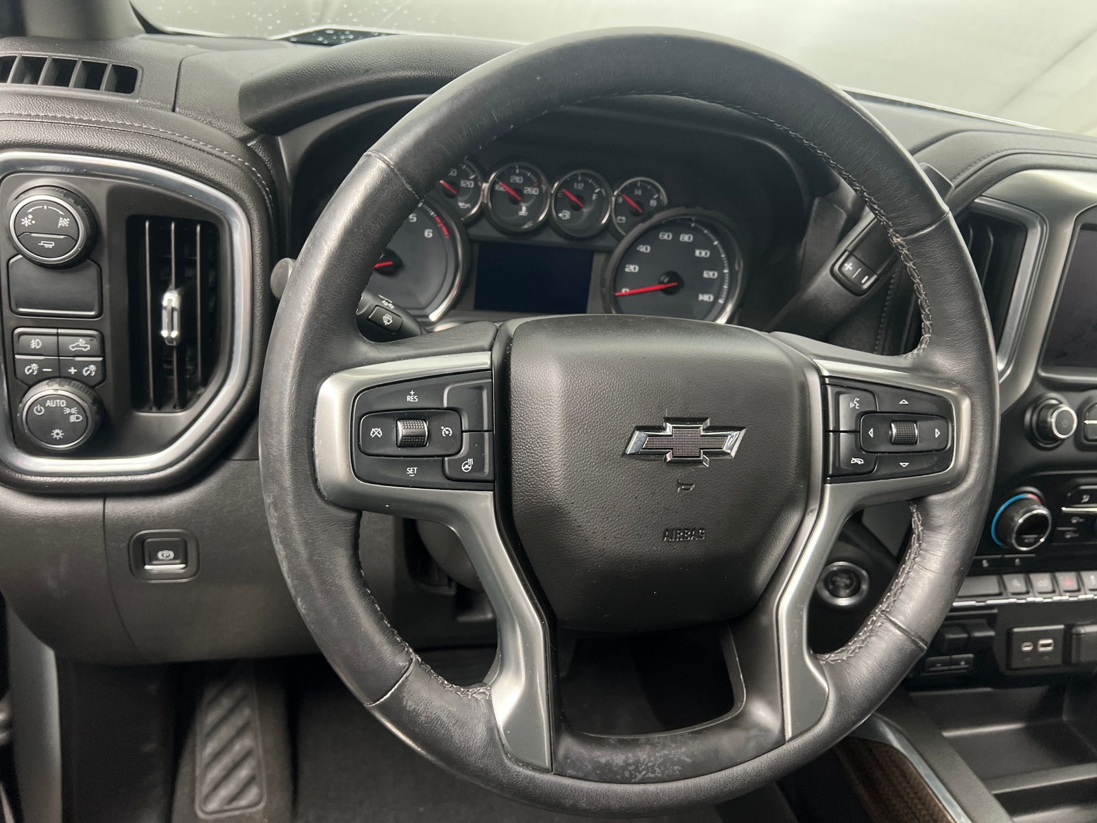 Thumbnail: 2019 Chevrolet Silverado 1500 - 5