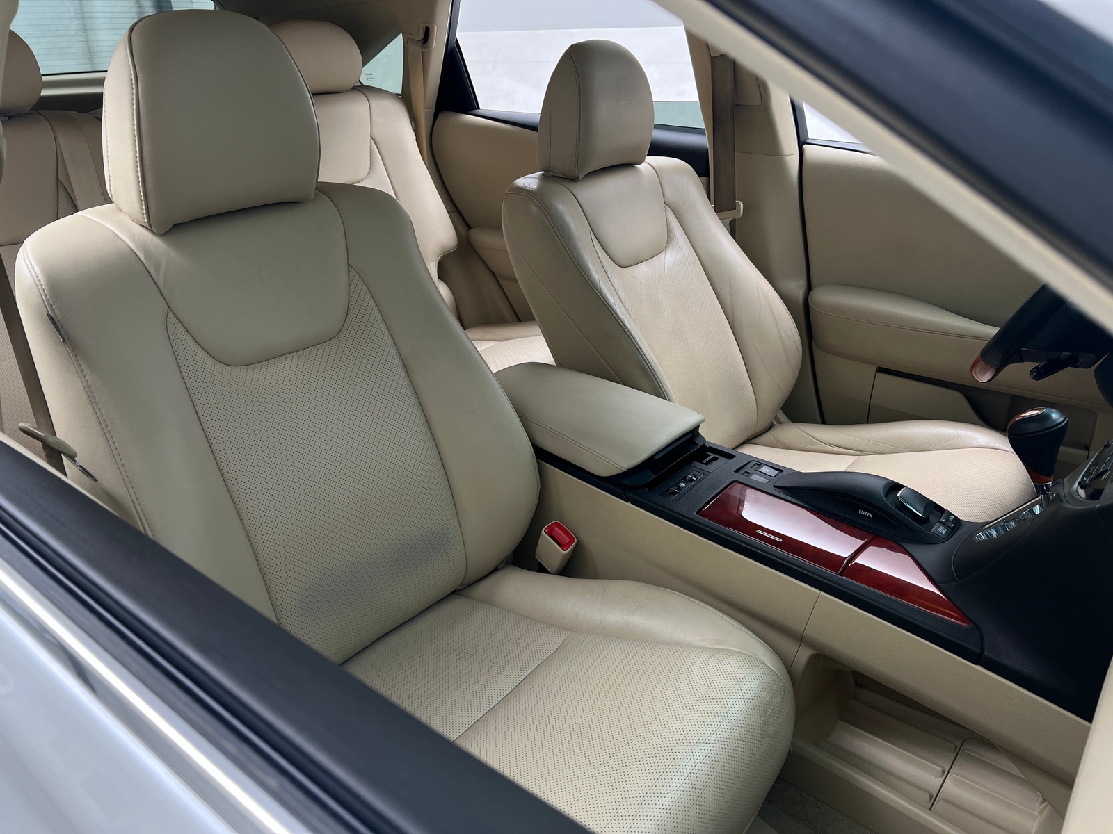 Thumbnail: 2011 Lexus RX - 2