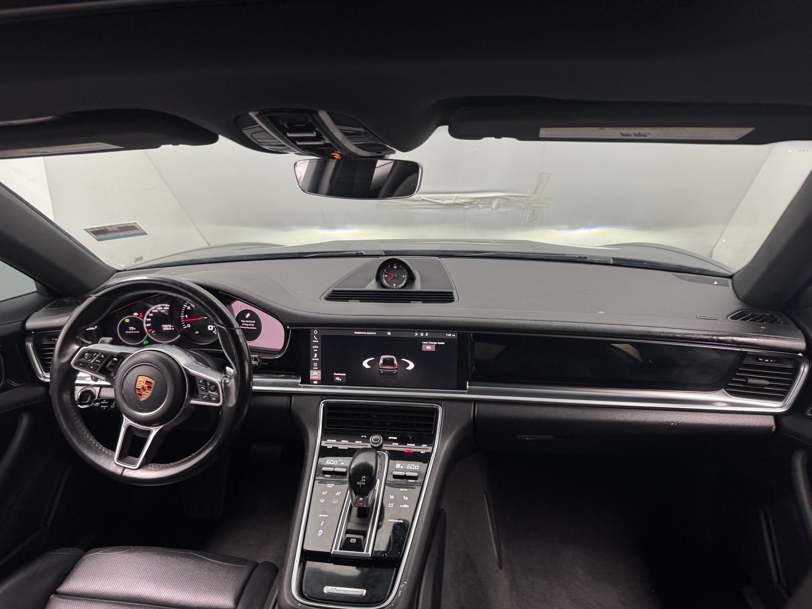 Thumbnail: 2018 Porsche Panamera - 2