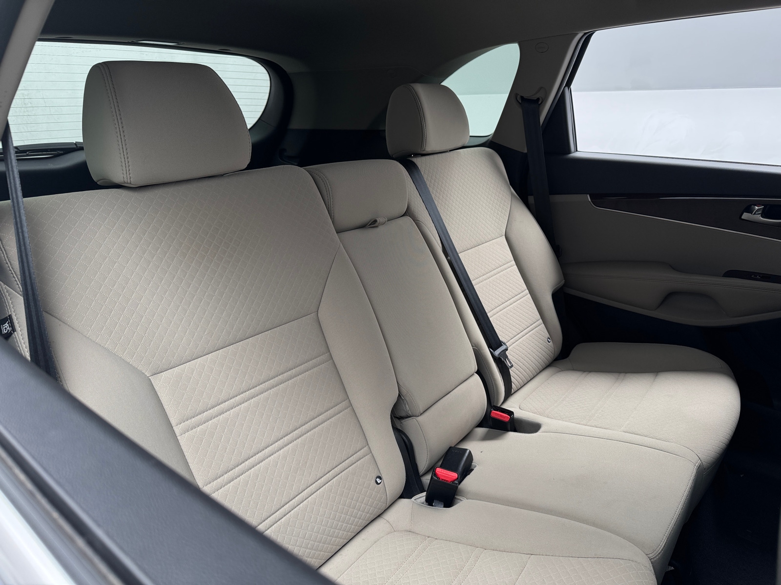 Thumbnail: 2017 Kia Sorento - 6