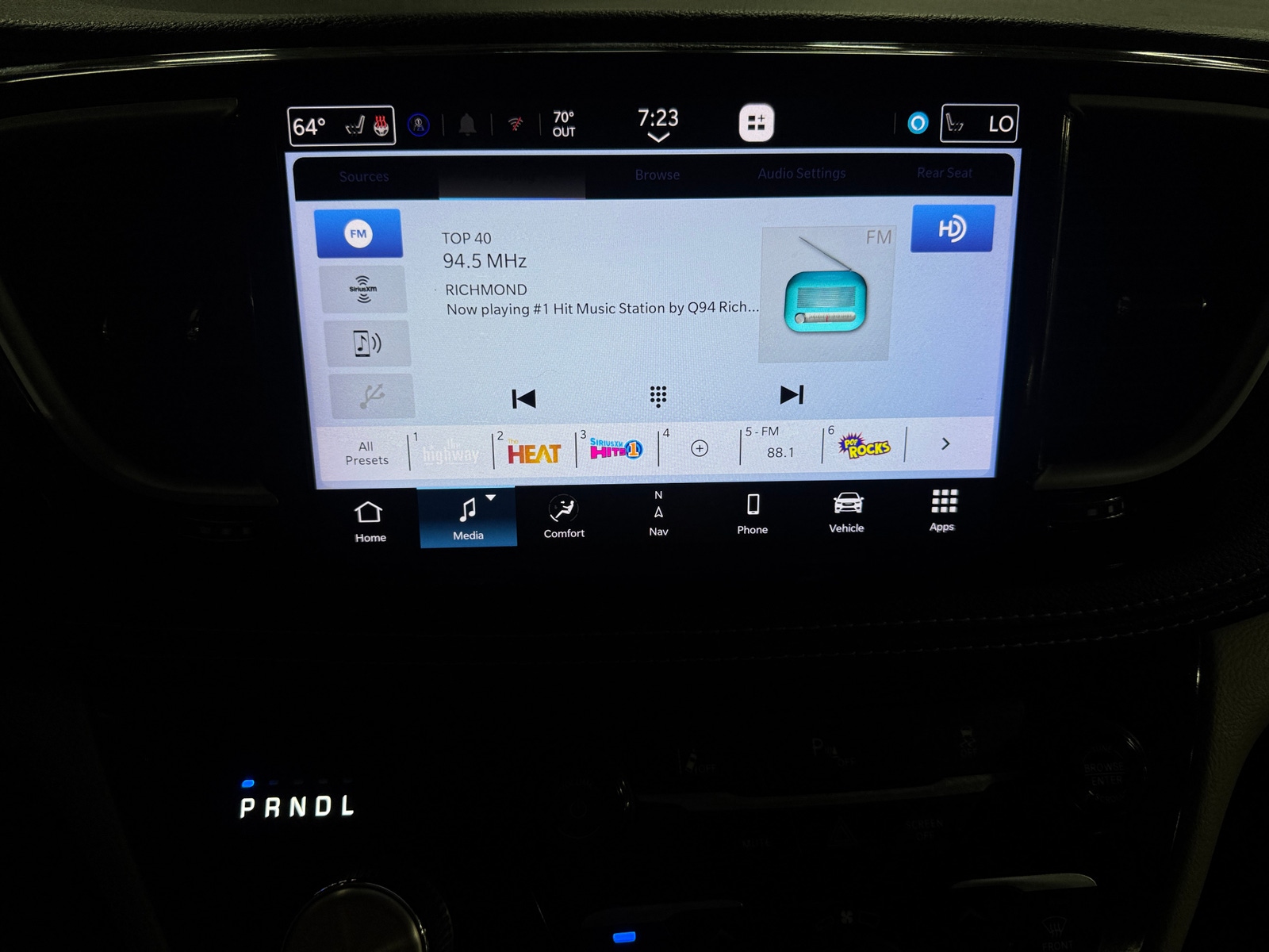 Thumbnail: 2021 Chrysler Pacifica - 4