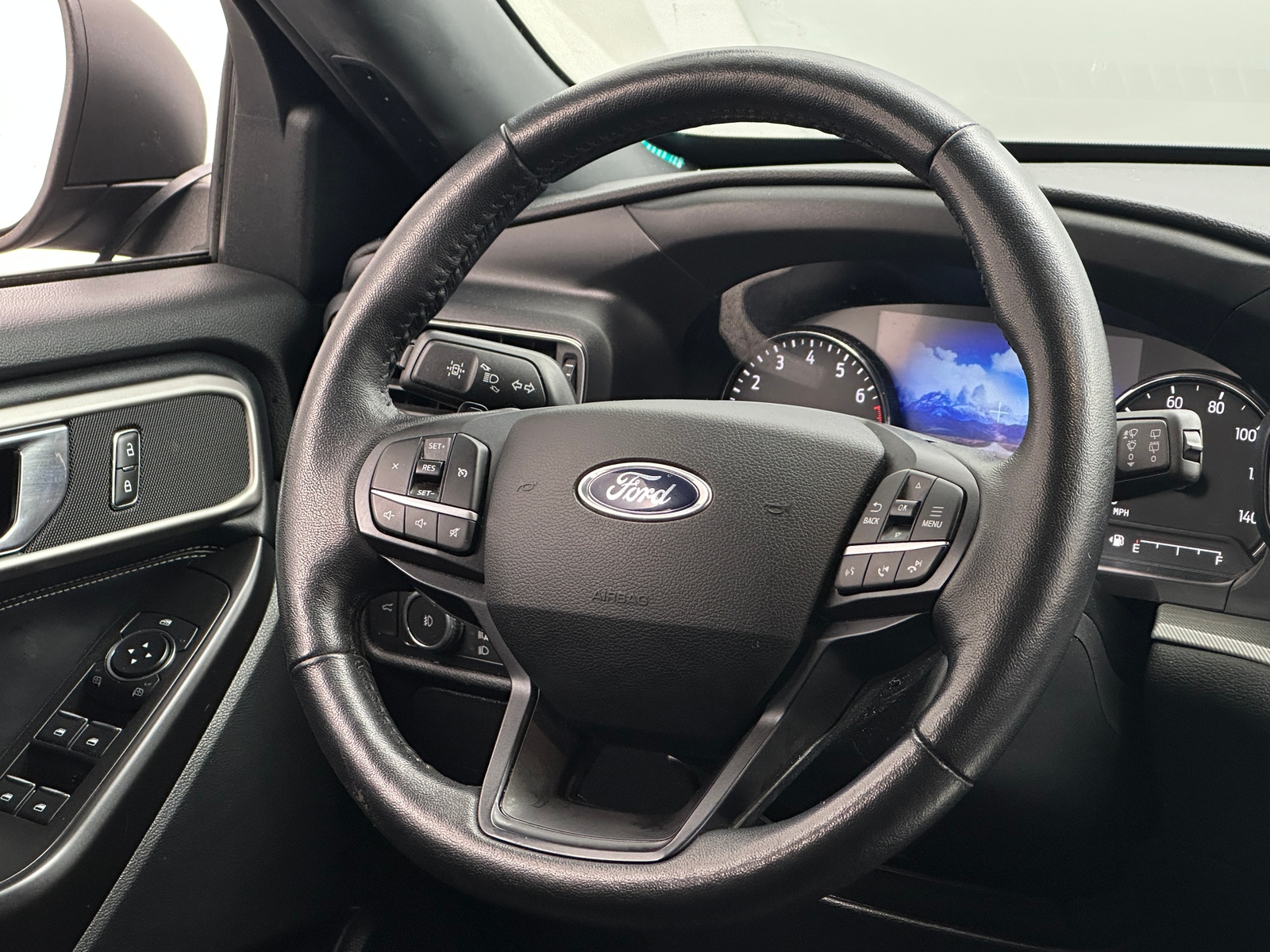 Thumbnail: 2020 Ford Explorer - 4