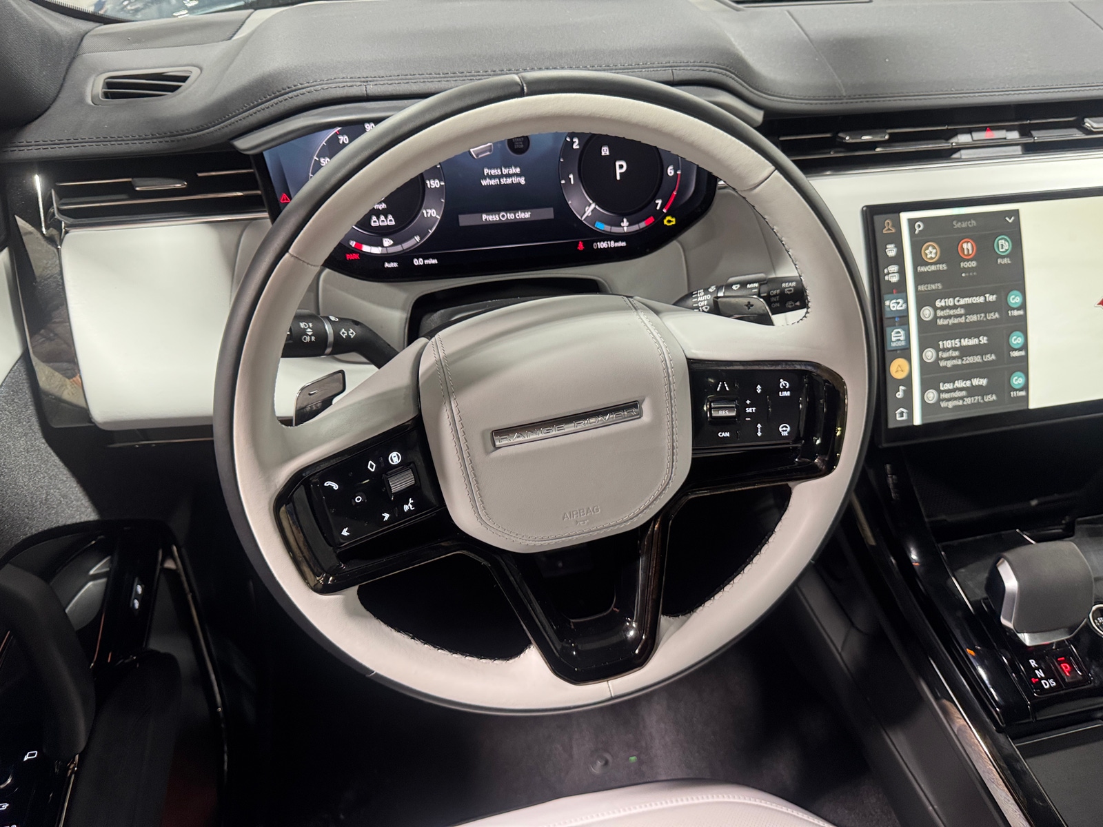 Thumbnail: 2024 Land Rover Range Rover Sport - 4