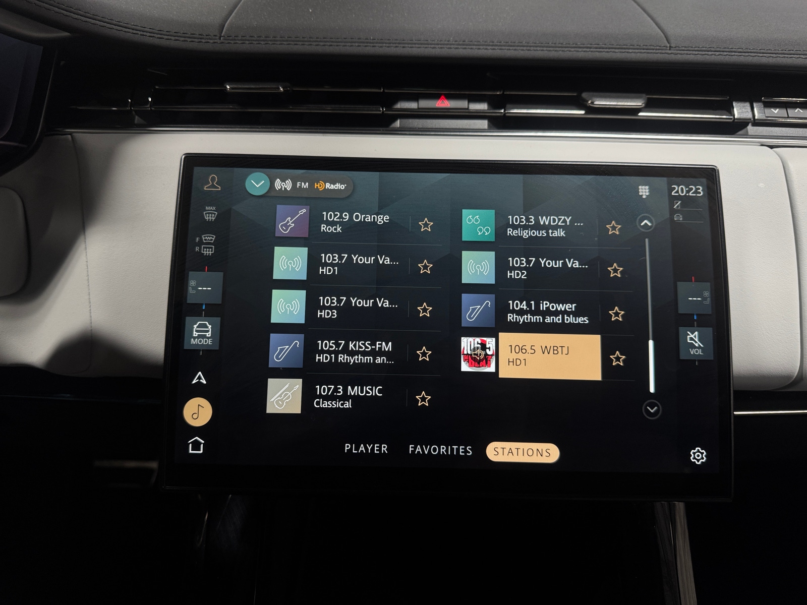 Thumbnail: 2024 Land Rover Range Rover Sport - 3