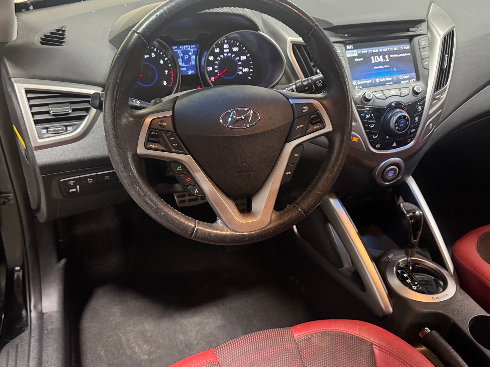 Thumbnail: 2012 Hyundai Veloster - 5