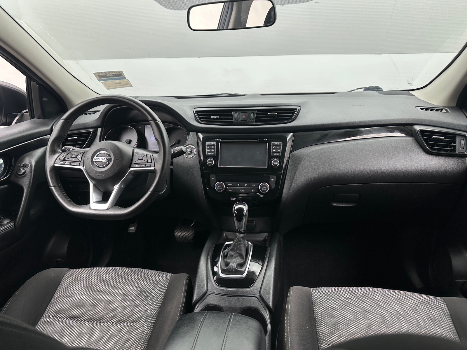 Thumbnail: 2018 Nissan Rogue Sport - 3