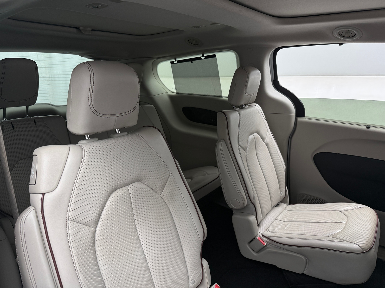 Thumbnail: 2019 Chrysler Pacifica - 5