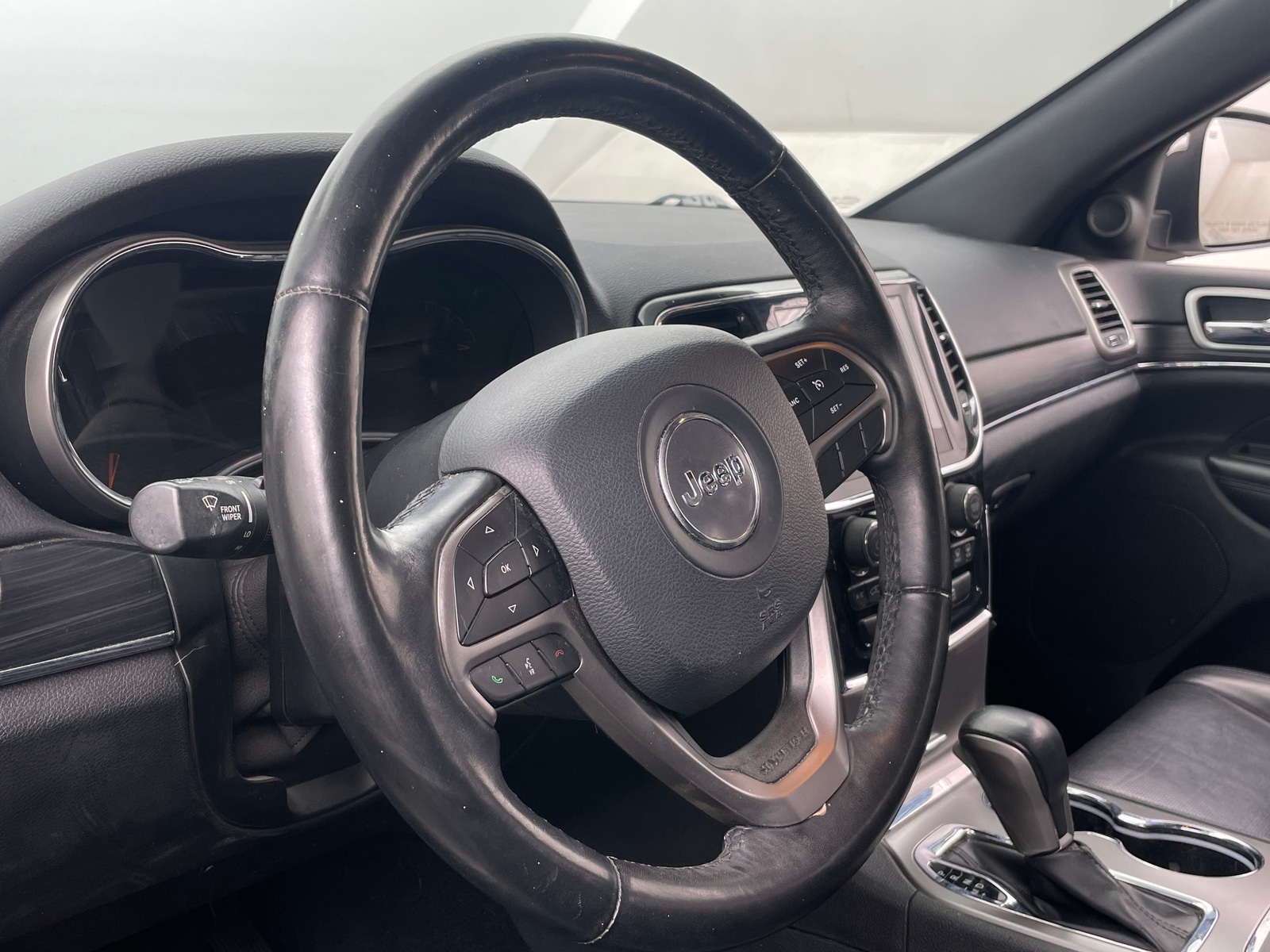 Thumbnail: 2020 Jeep Grand Cherokee - 4