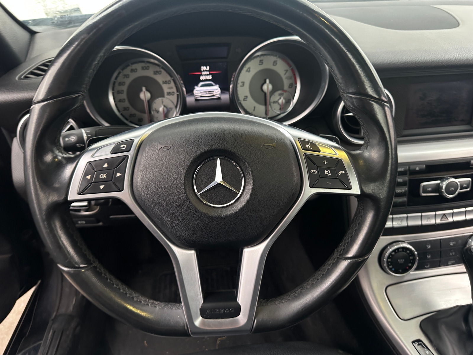 Thumbnail: 2015 Mercedes-Benz SLK - 3
