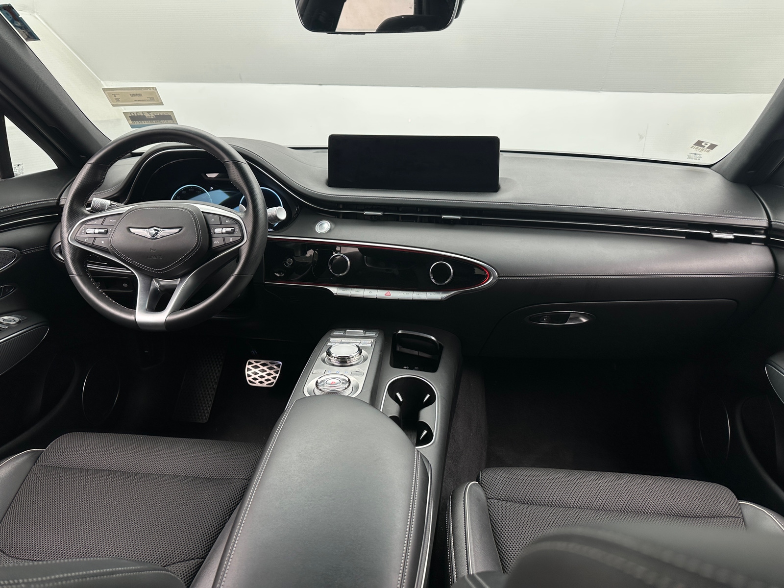 Thumbnail: 2024 Genesis GV70 - 2