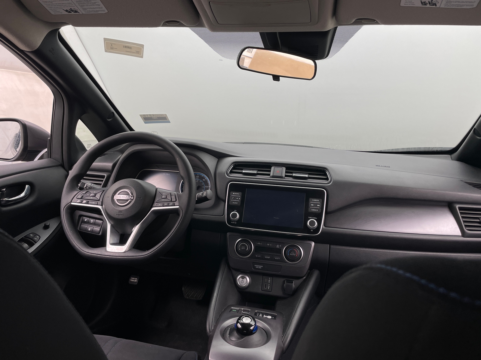 Thumbnail: 2023 Nissan Leaf - 3