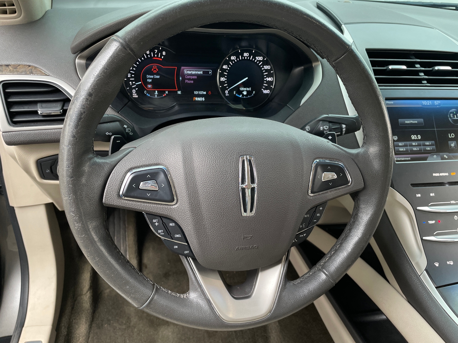 Thumbnail: 2016 Lincoln MKZ - 4