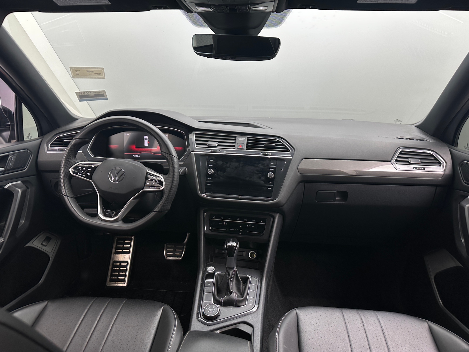 Thumbnail: 2024 Volkswagen Tiguan - 2