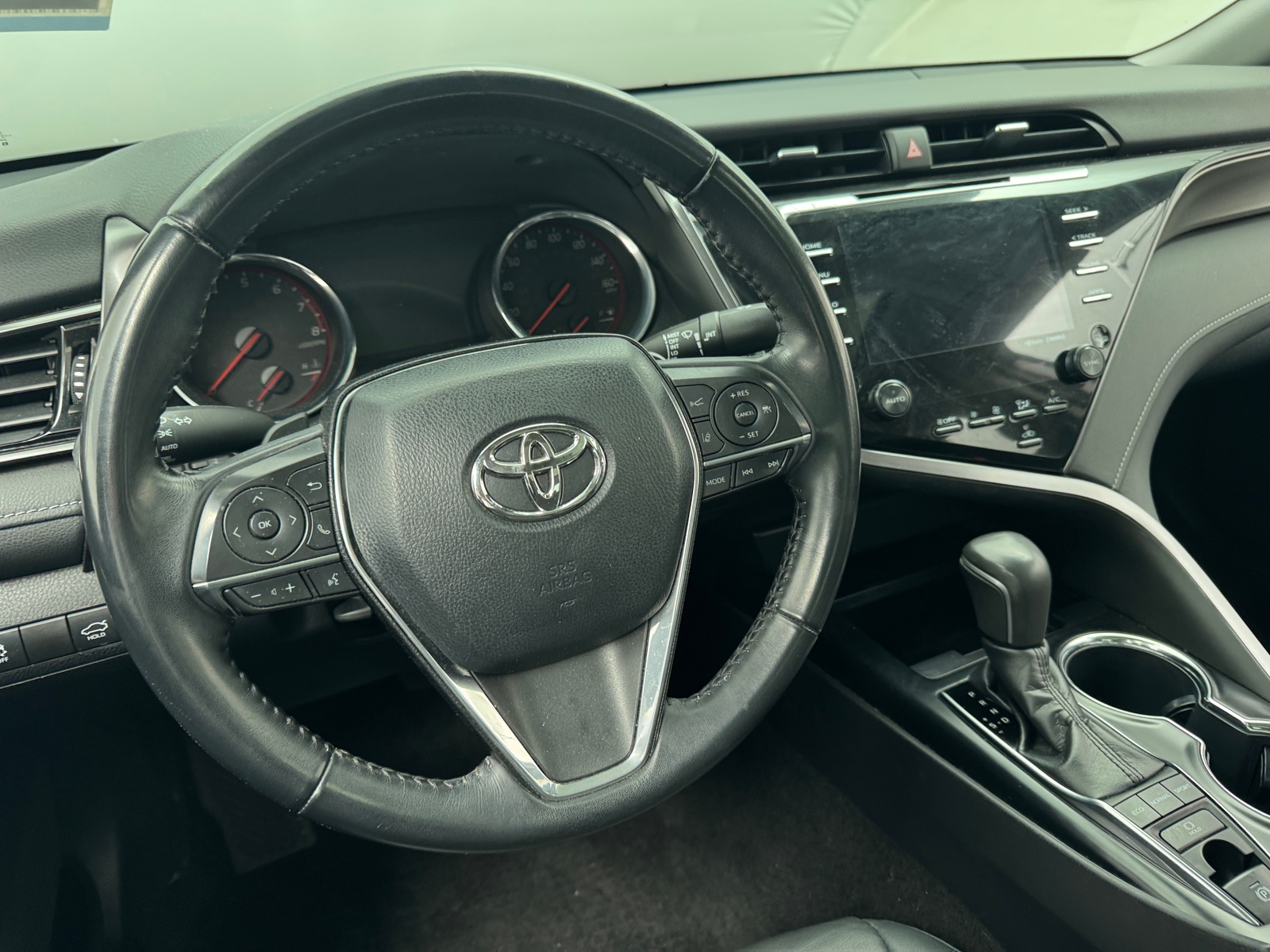 Thumbnail: 2019 Toyota Camry - 4