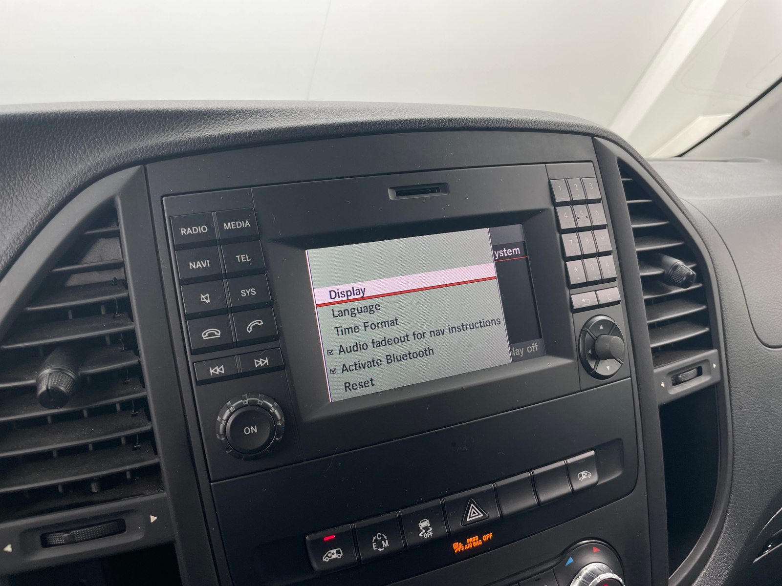 Thumbnail: 2016 Mercedes-Benz Metris - 4