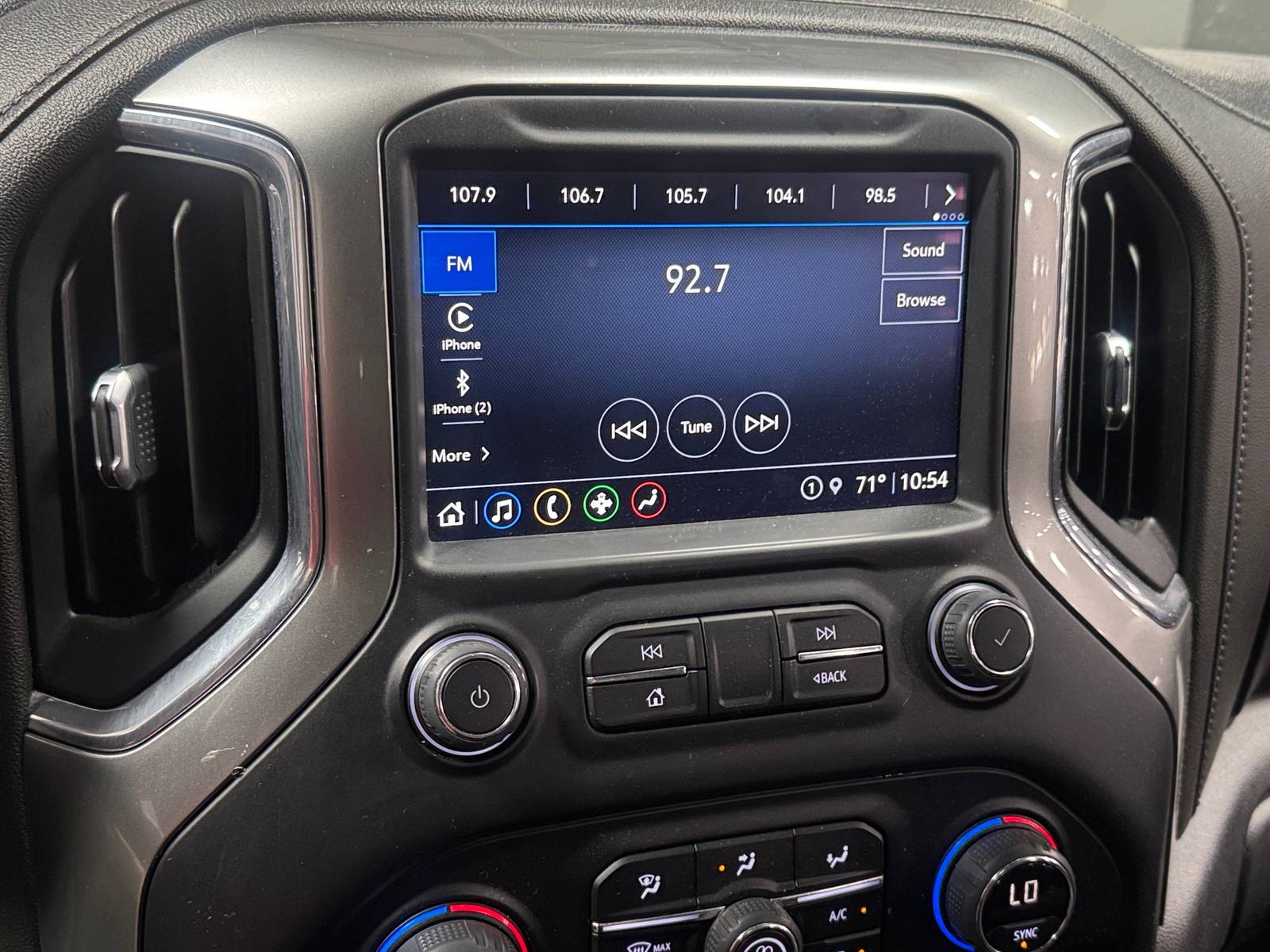 Thumbnail: 2022 Chevrolet Silverado 1500 - 4